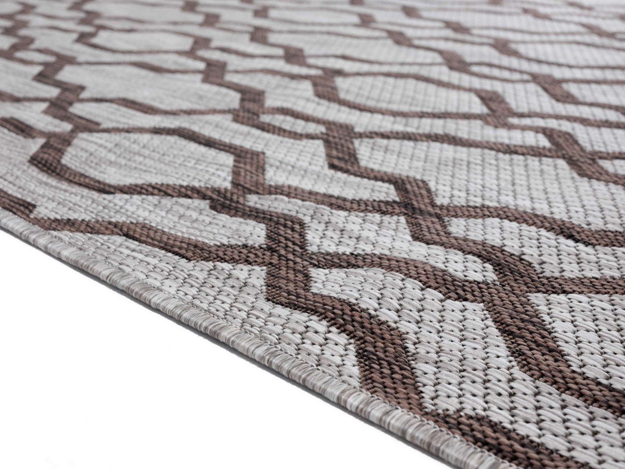 94" x 126" Brown Polypropylene Oversize Rug