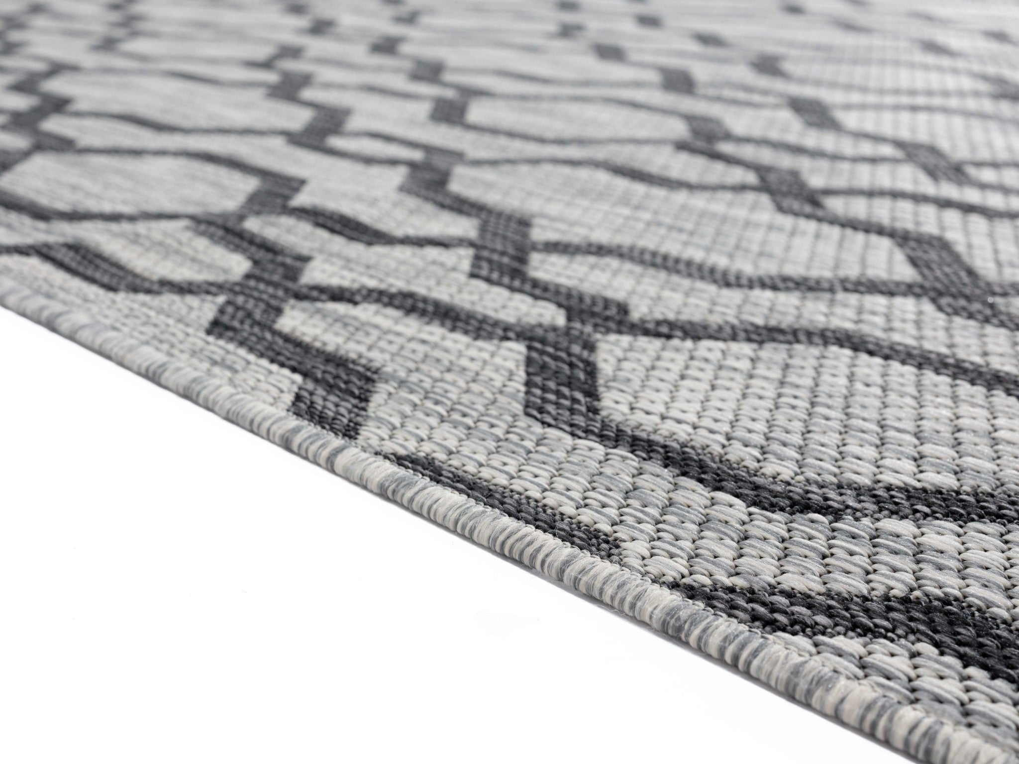 94" x 126" Black Polypropylene Oversize Rug