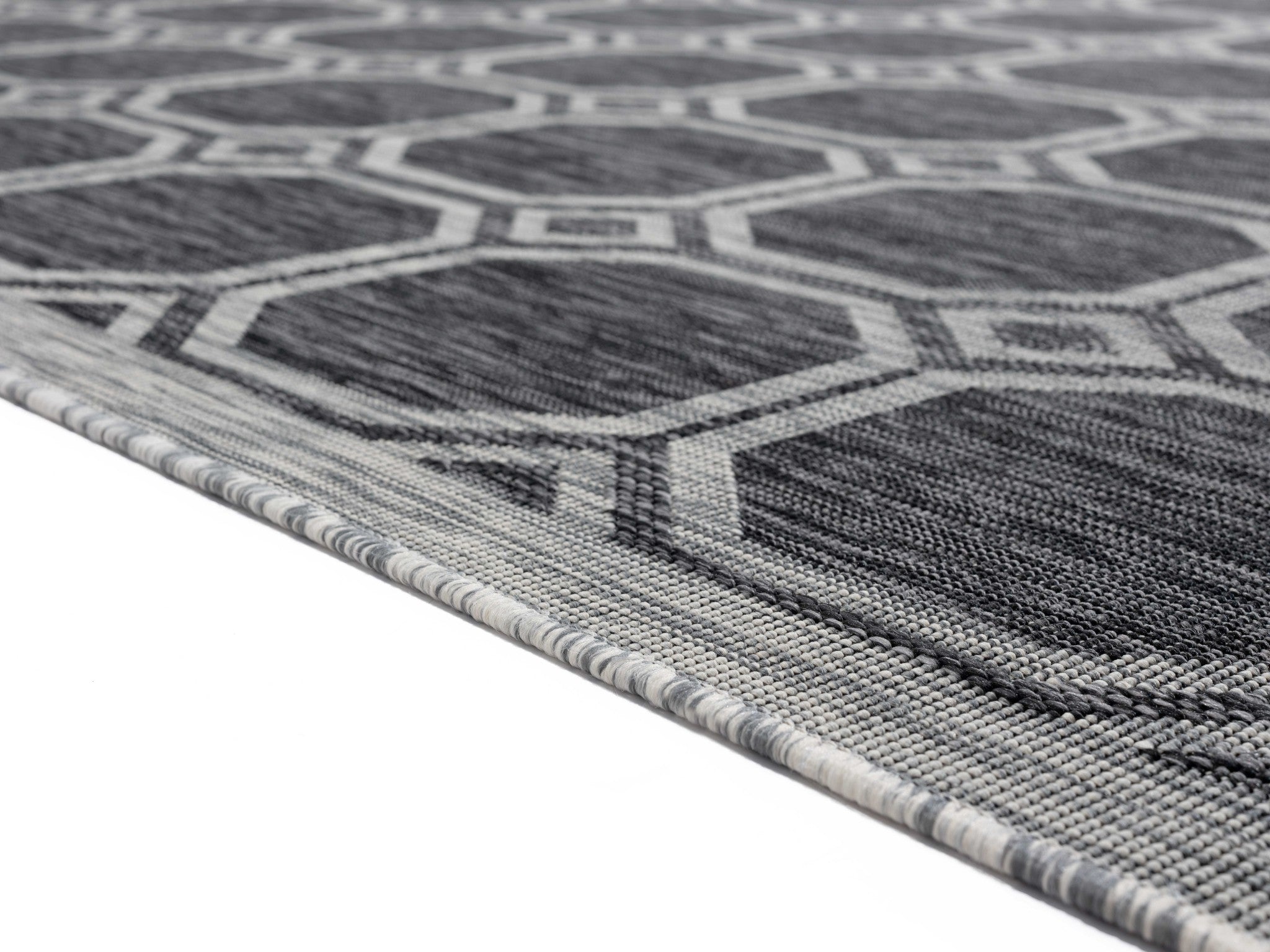 94" x 126" Black Polypropylene Oversize Rug
