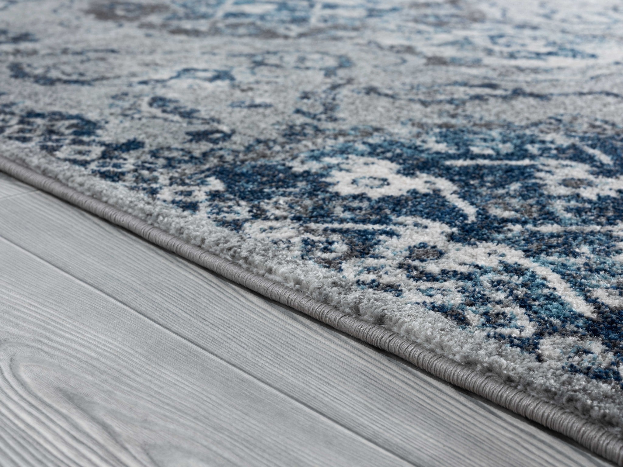 94" x 126" Grey Olefin Oversize Rug