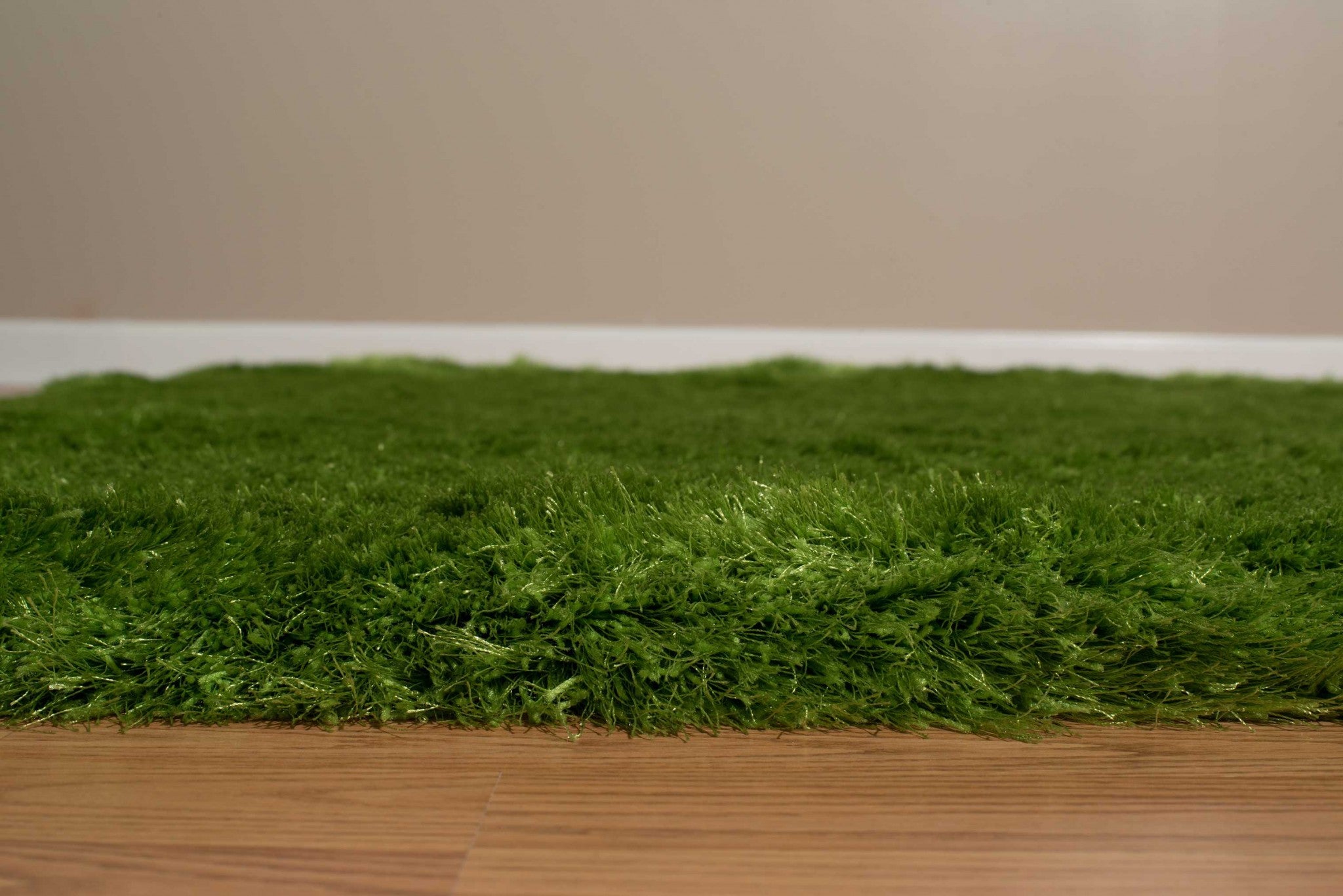 63" x 86" Green Polyester Area Rug