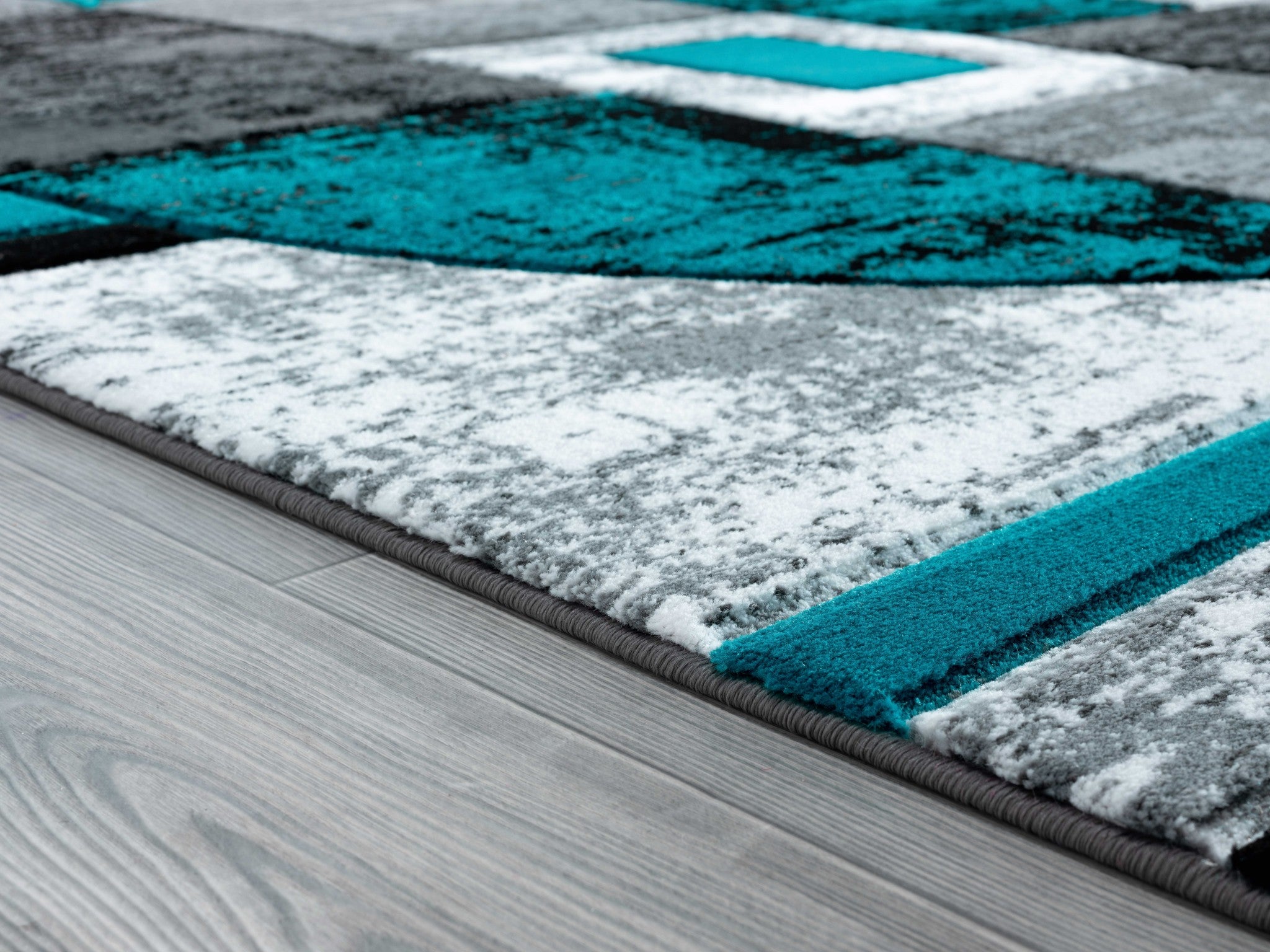 94" x 94" Turquoise Olefin / Polypropylene Round Rug