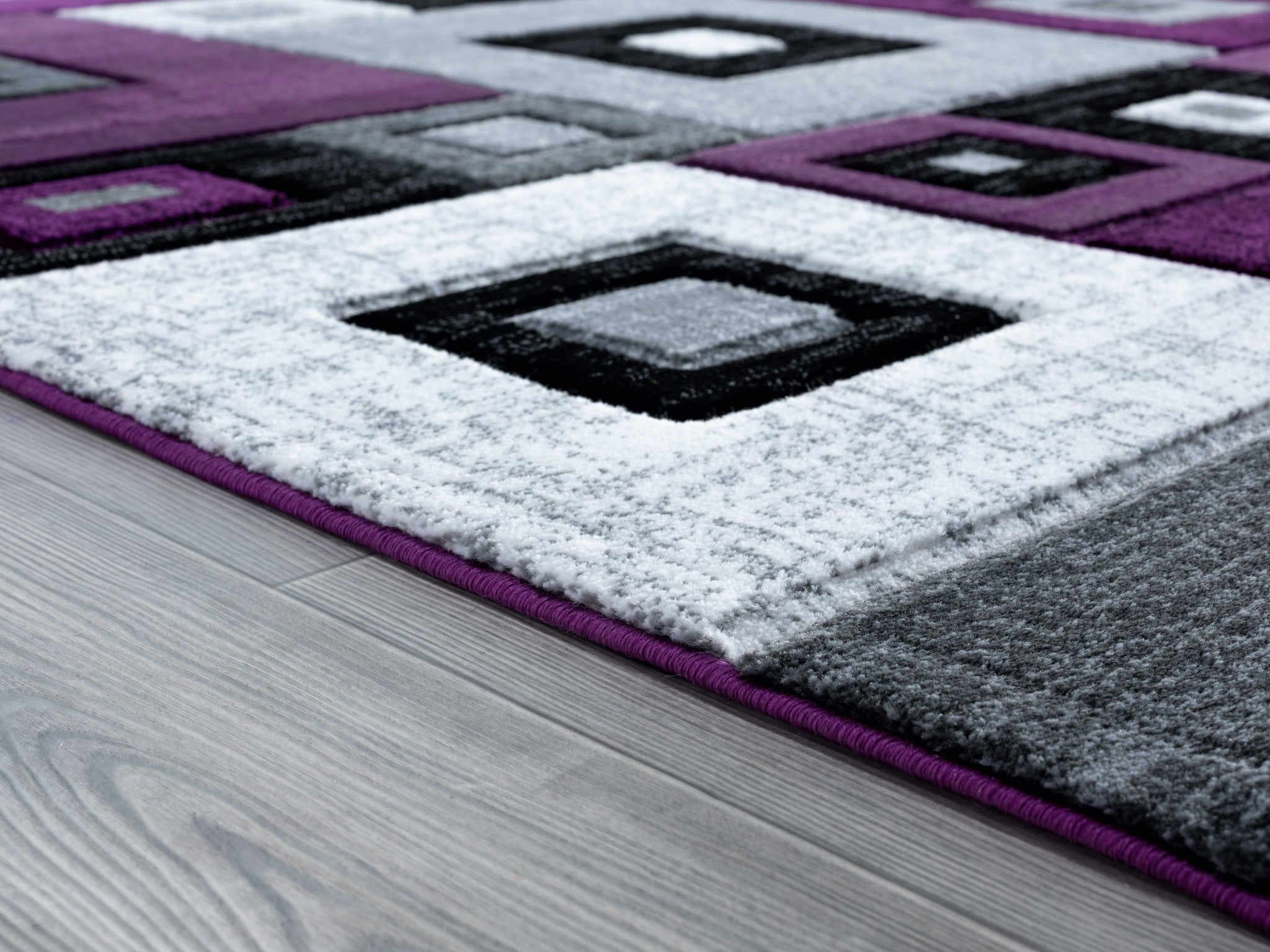 31" x 50" Plum Olefin / Polypropylene Mat Rug