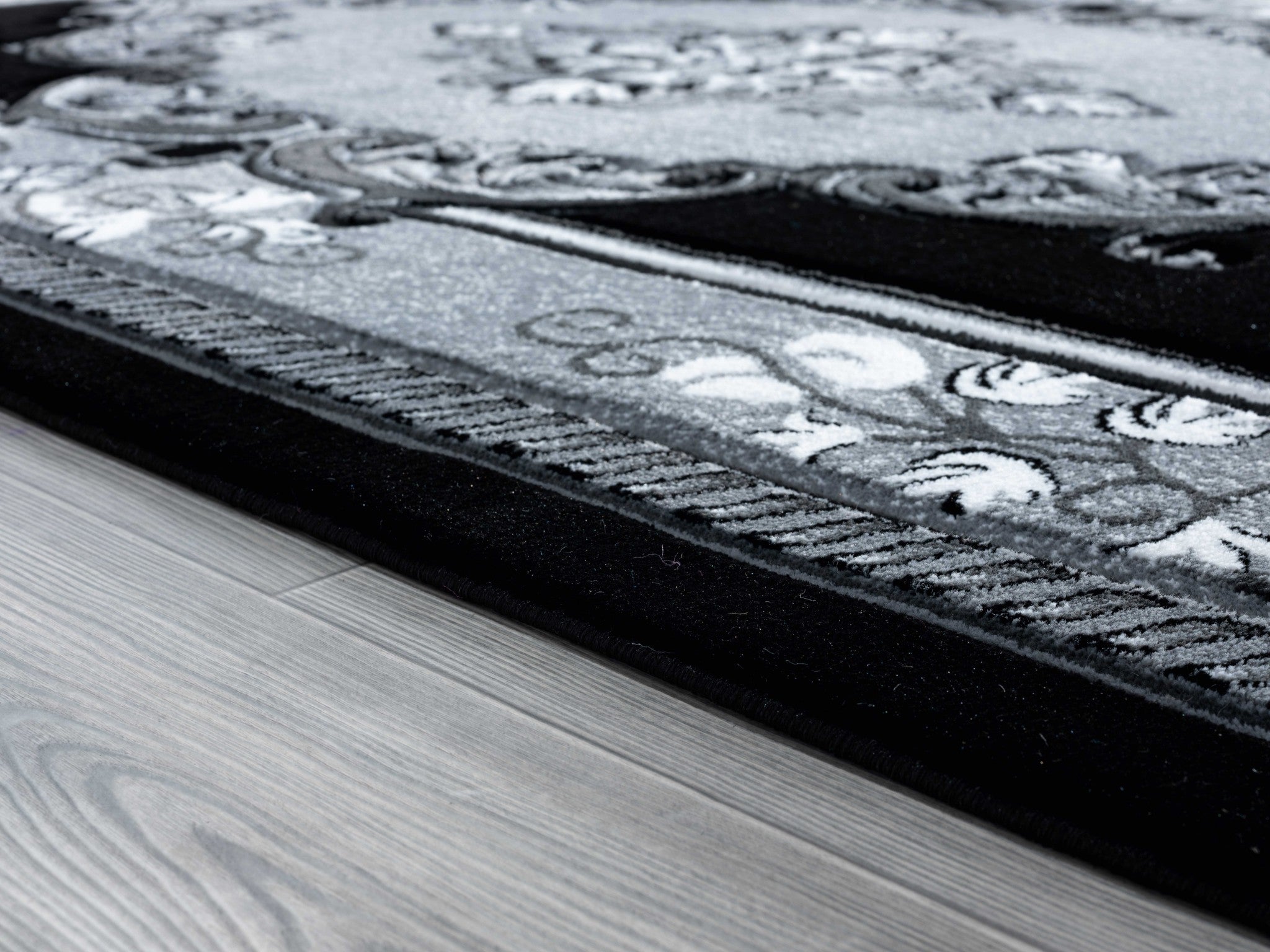 31" x 88" Silver Olefin / Polypropylene Runner Rug