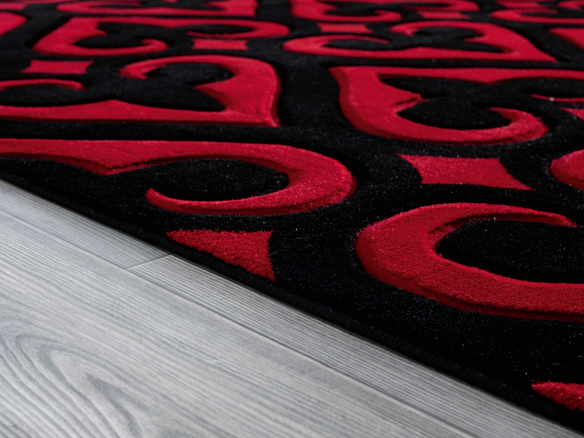 94" x 94" Red Olefin / Polypropylene Round Rug
