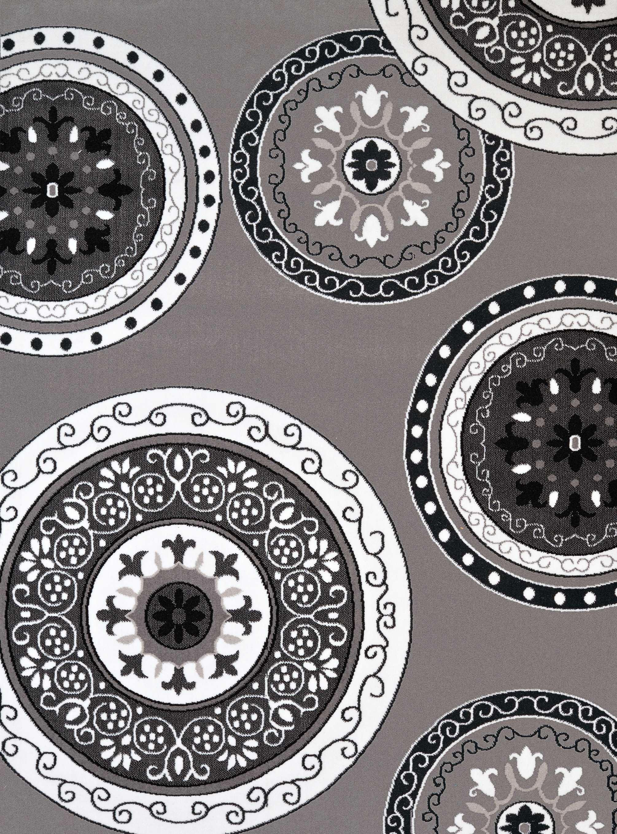 94" x 126" Grey Olefin Oversize Rug