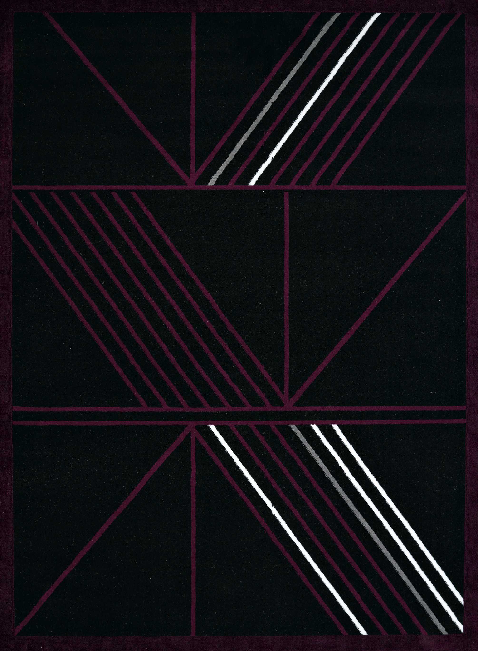 94" x 126" Plum Olefin Oversize Rug