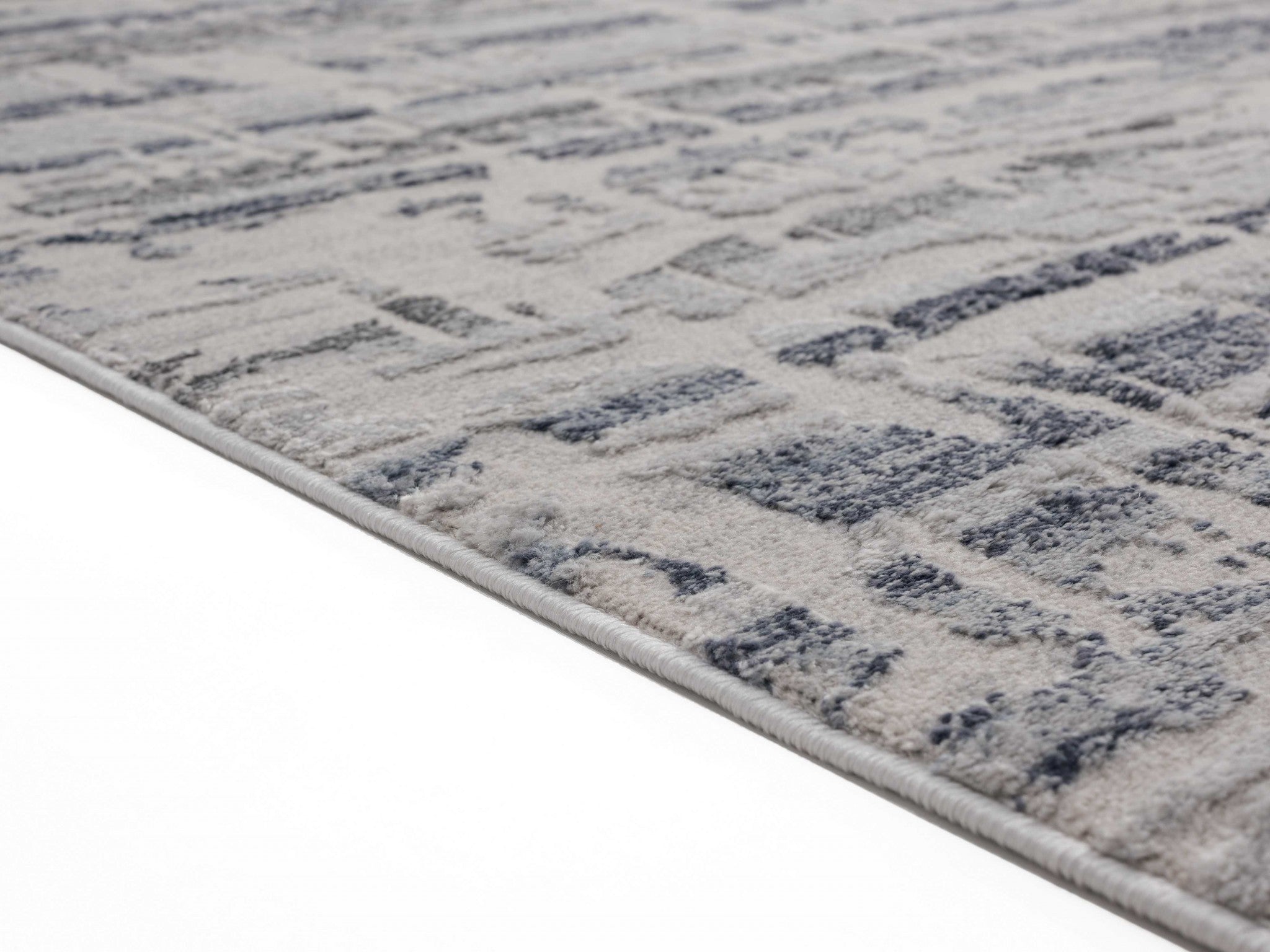 23" x 36" Blue Polyester / Olefin Accent Rug