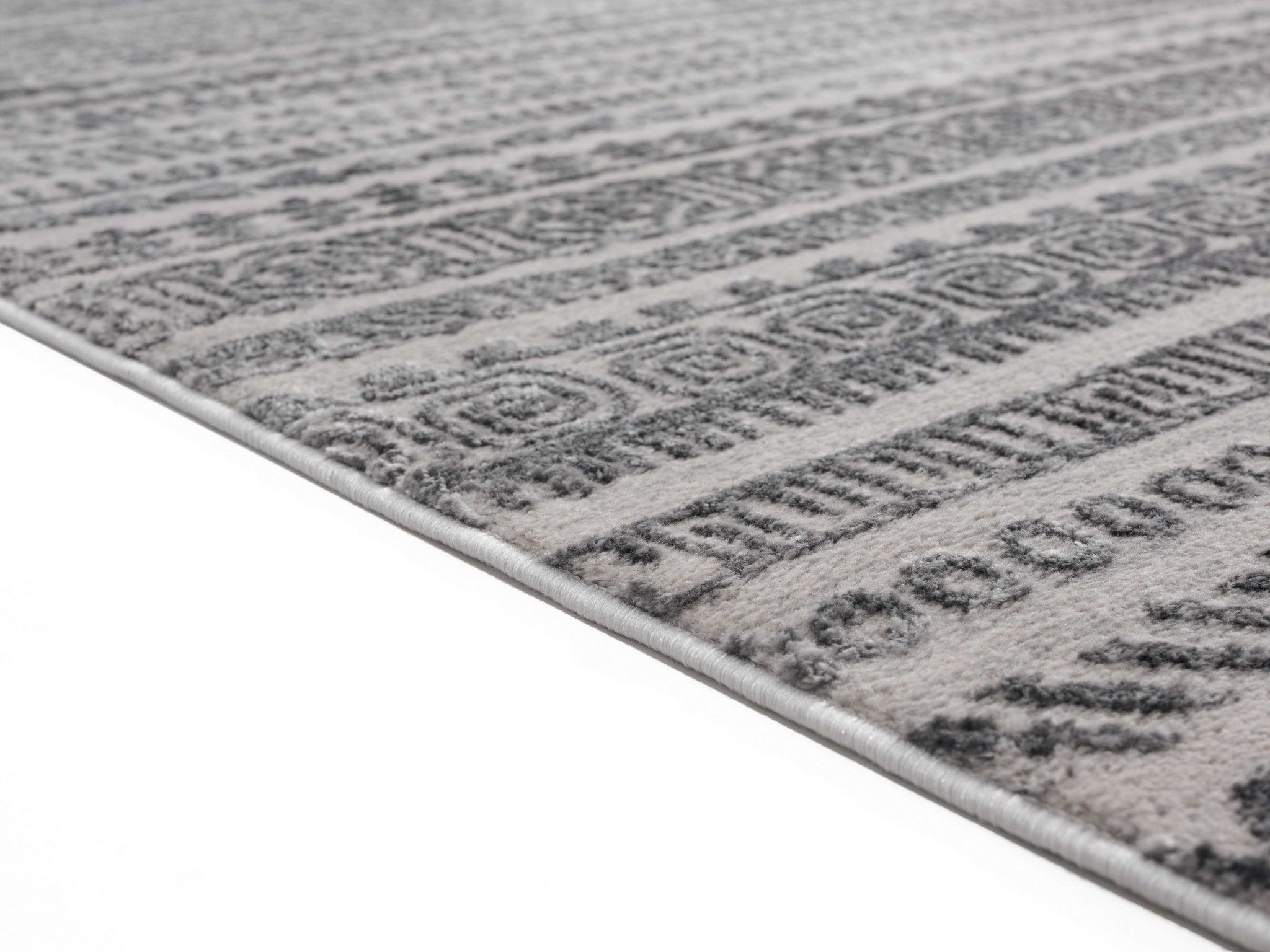 150" x 180" Grey Polyester / Olefin Oversize Rug