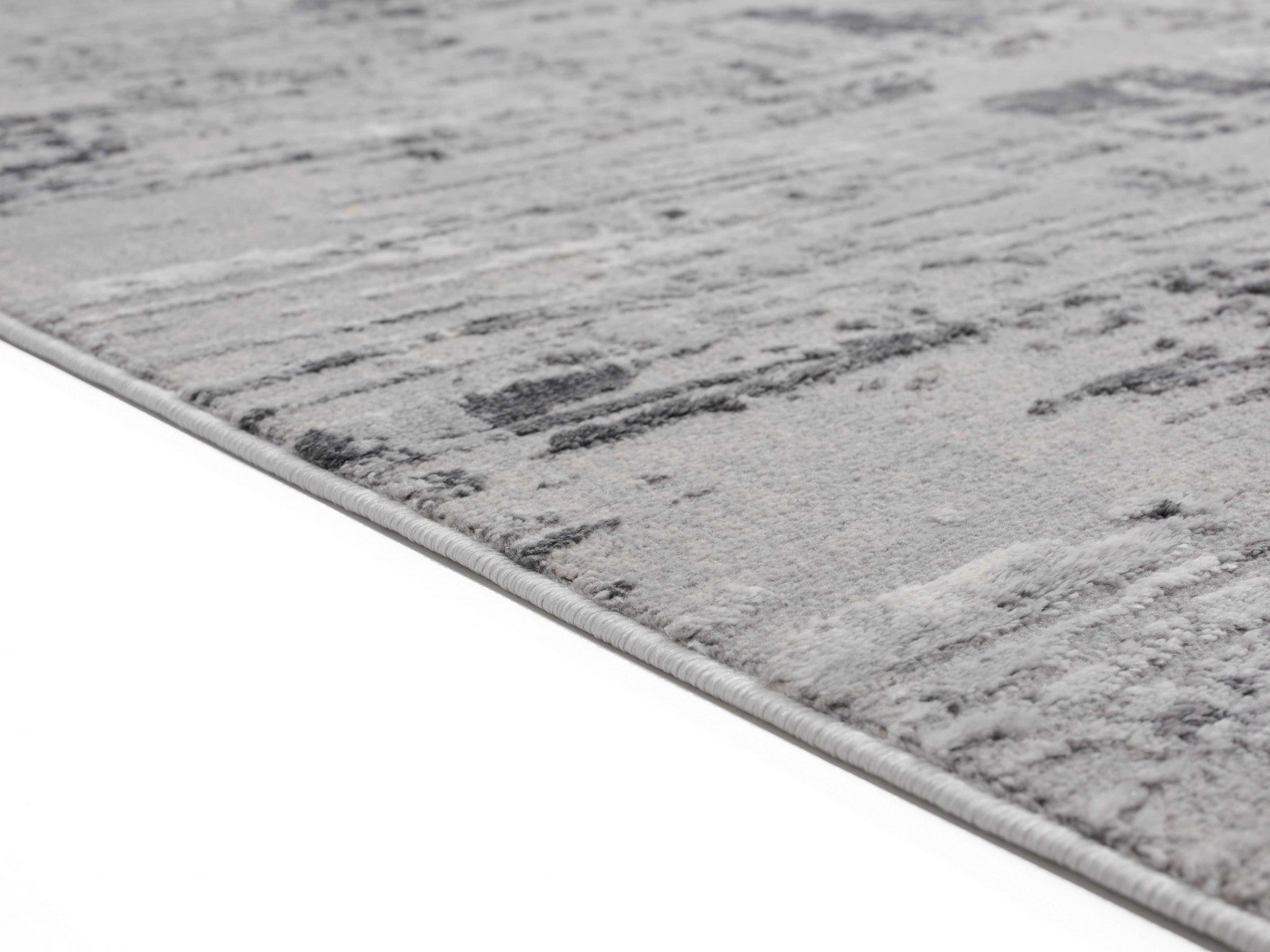 94" x 126" Grey Polyester / Olefin Area Rug