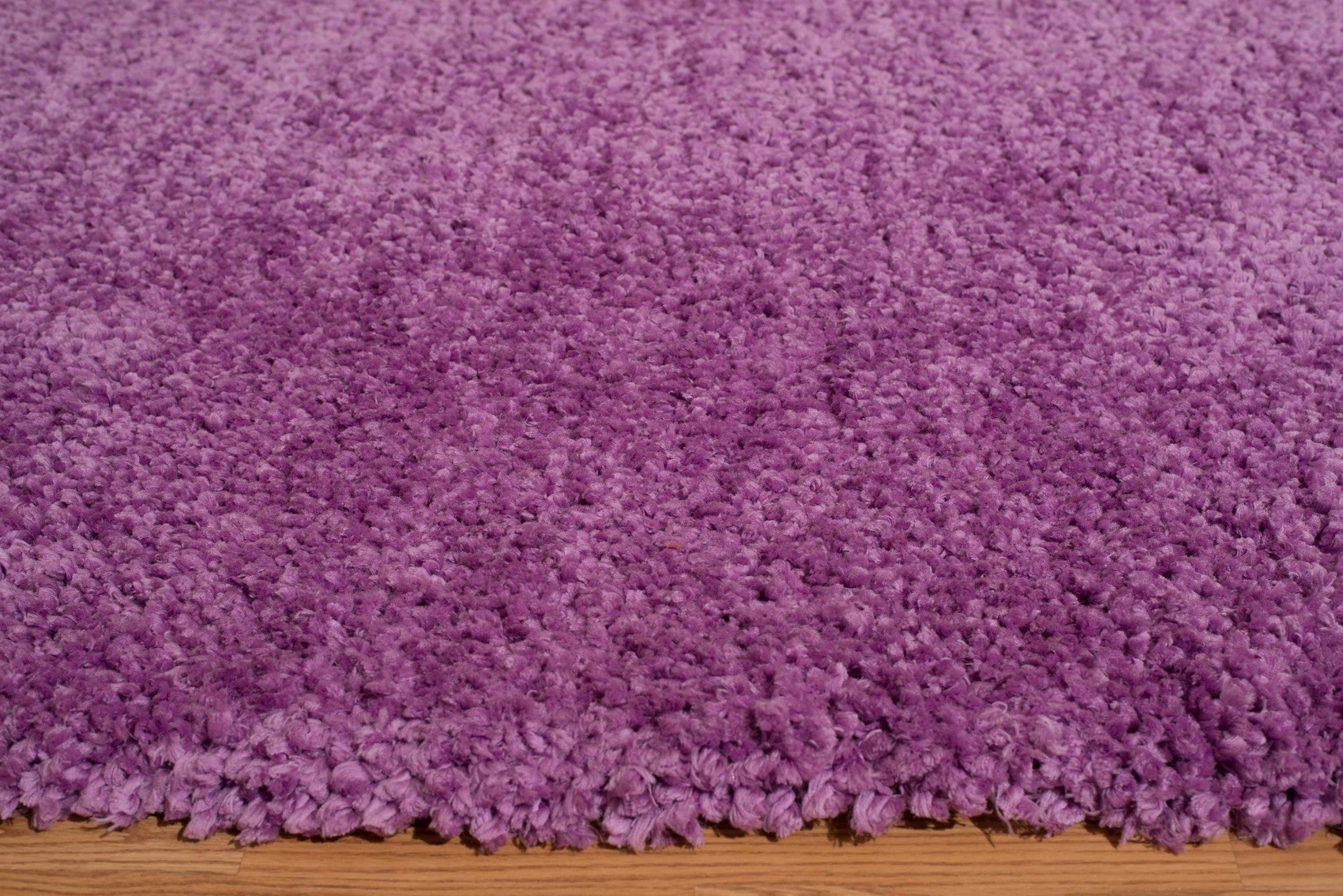 31" x 47" Lilac Polyester Accent Rug