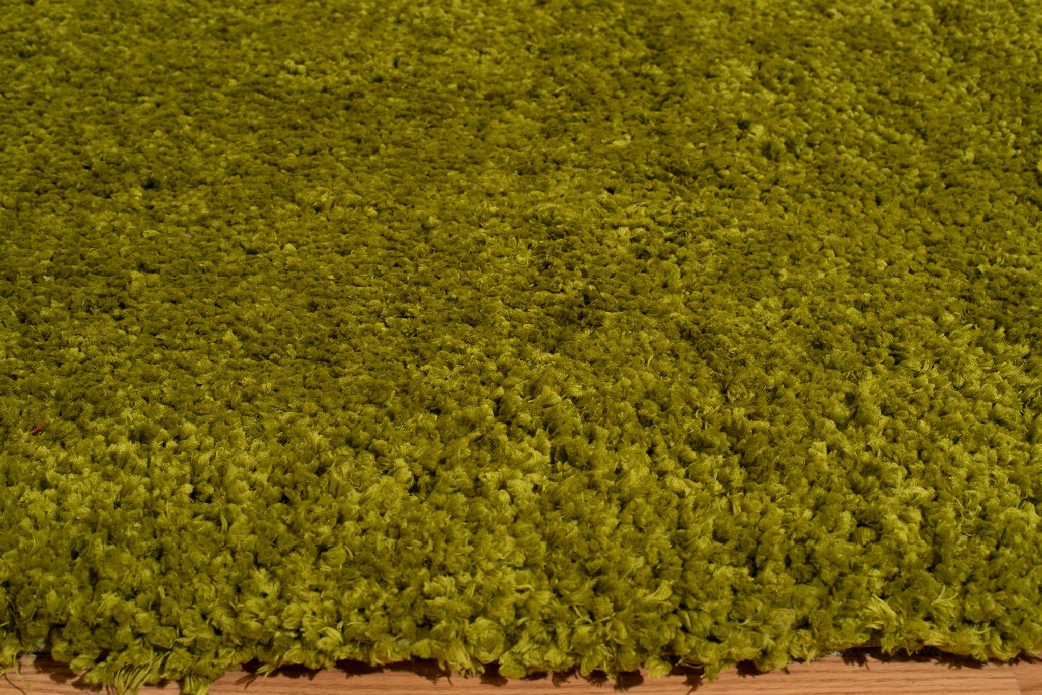 63" x 86" Green Polyester Area Rug