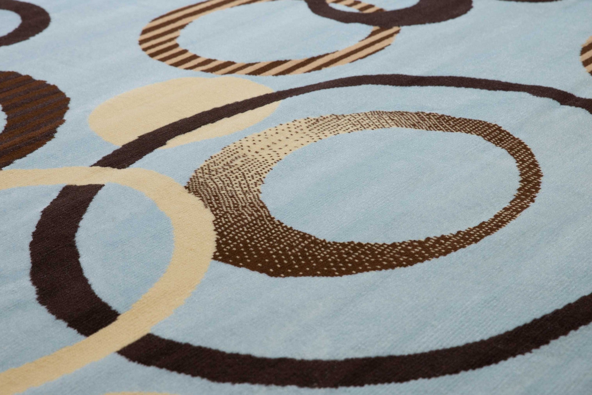 27" x 86" Blue Polypropyelene Runner Rug