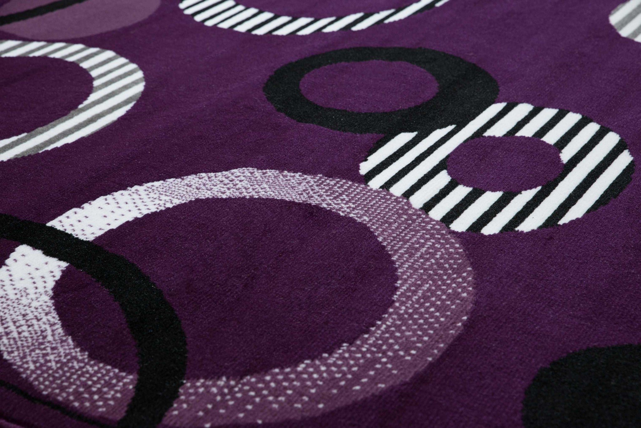 94" x 126" Lilac Polypropyelene Oversize Rug