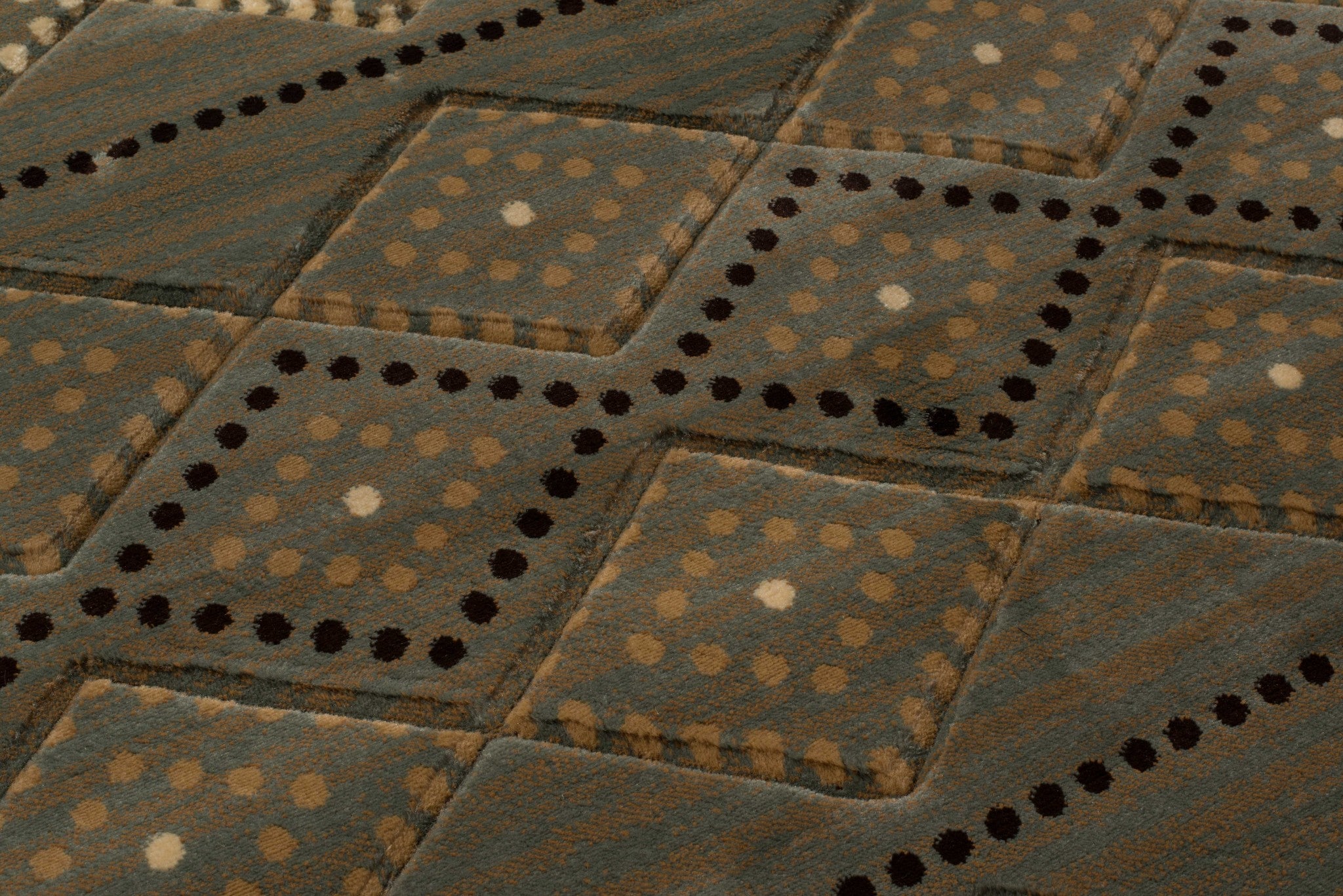 94" x 126" Blue Polypropylene Oversize Rug