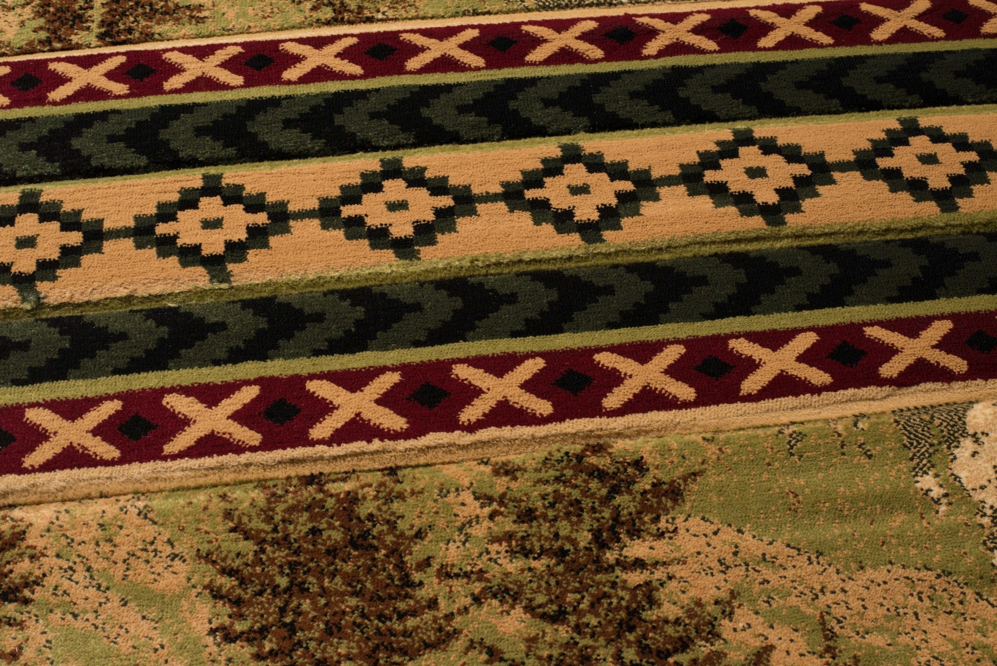 94" x 126" Beige Polypropylene Oversize Rug