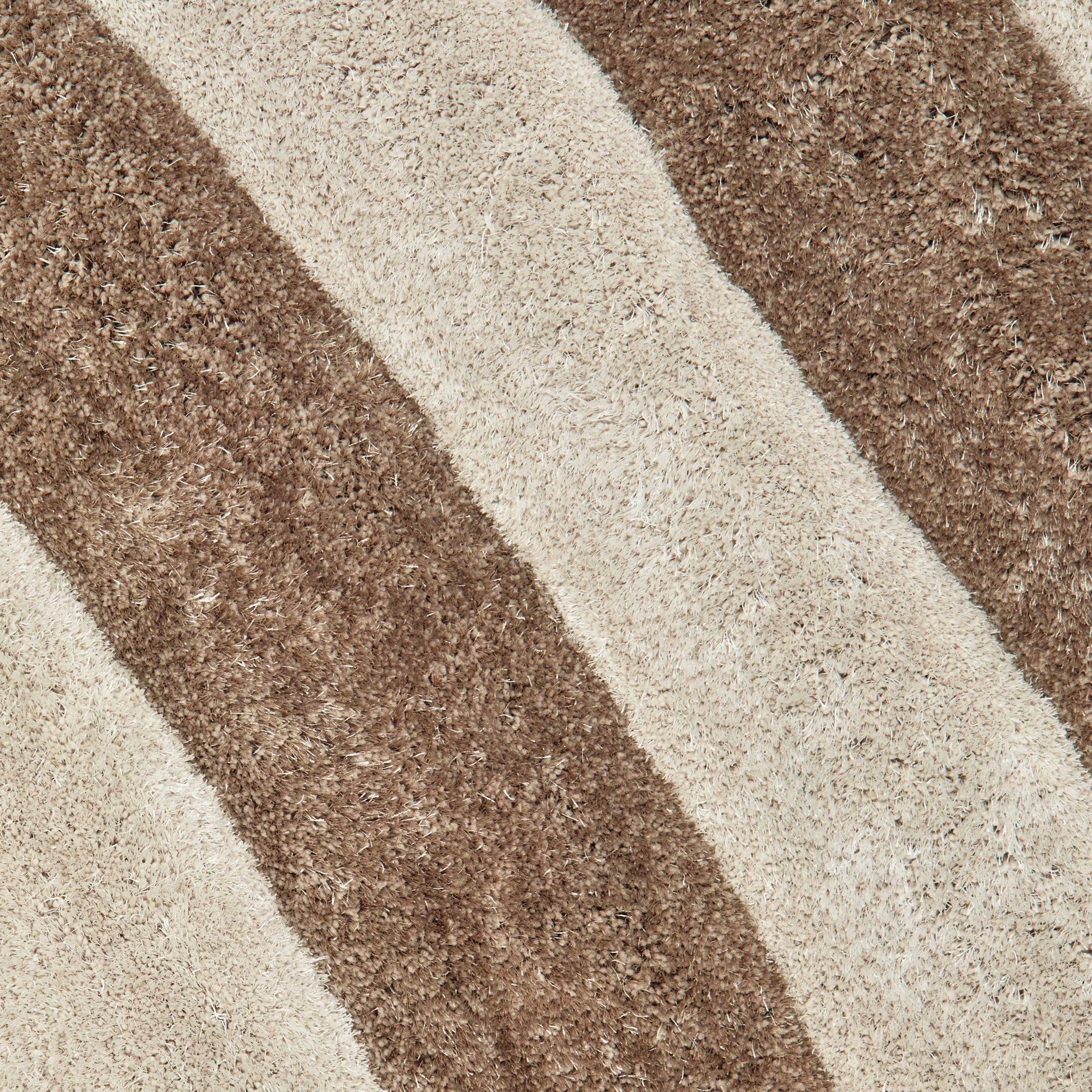 22" x 26" Beige Polyester Accent Rug