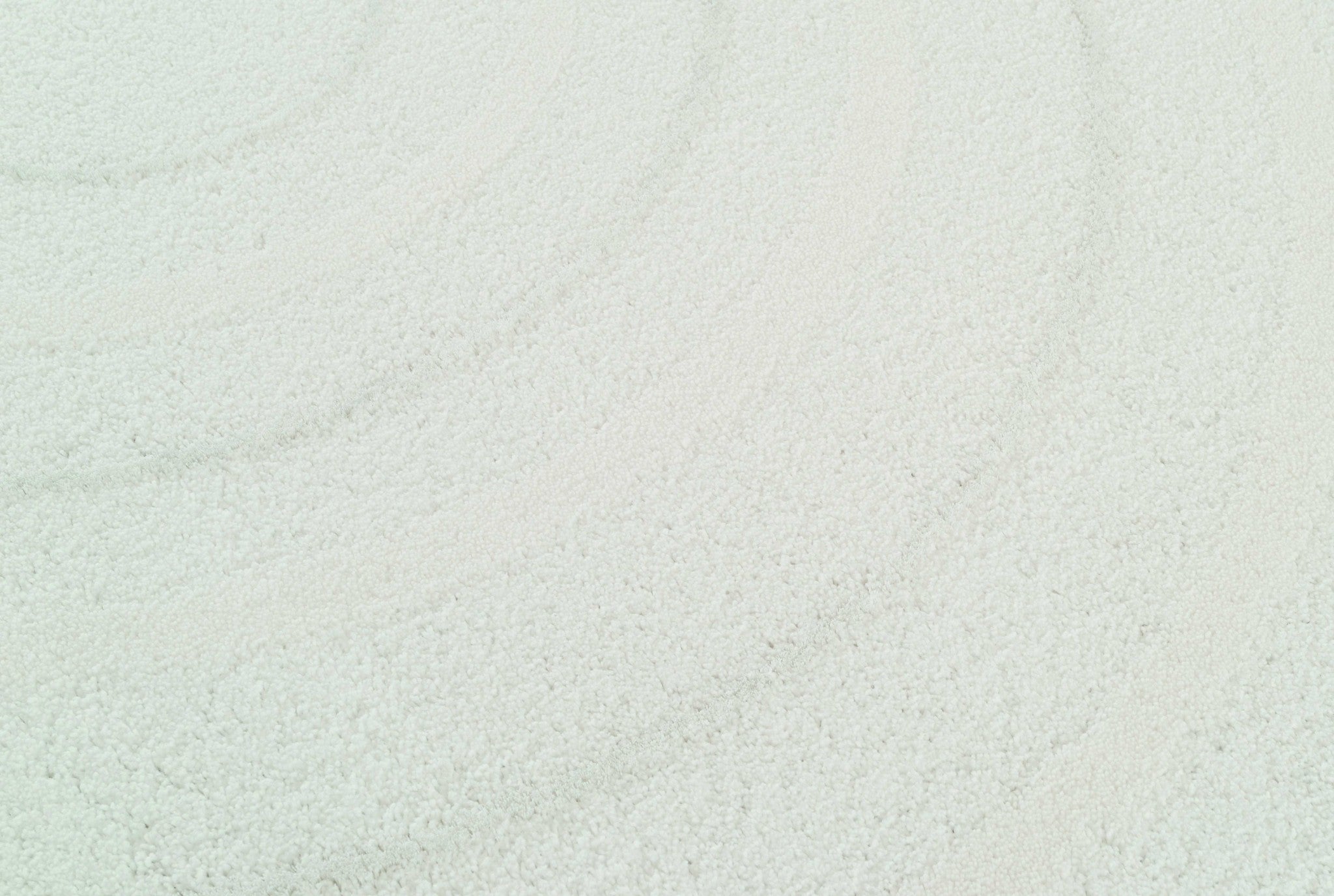 94" x 126" White Polyester / Olefin Oversize Rug