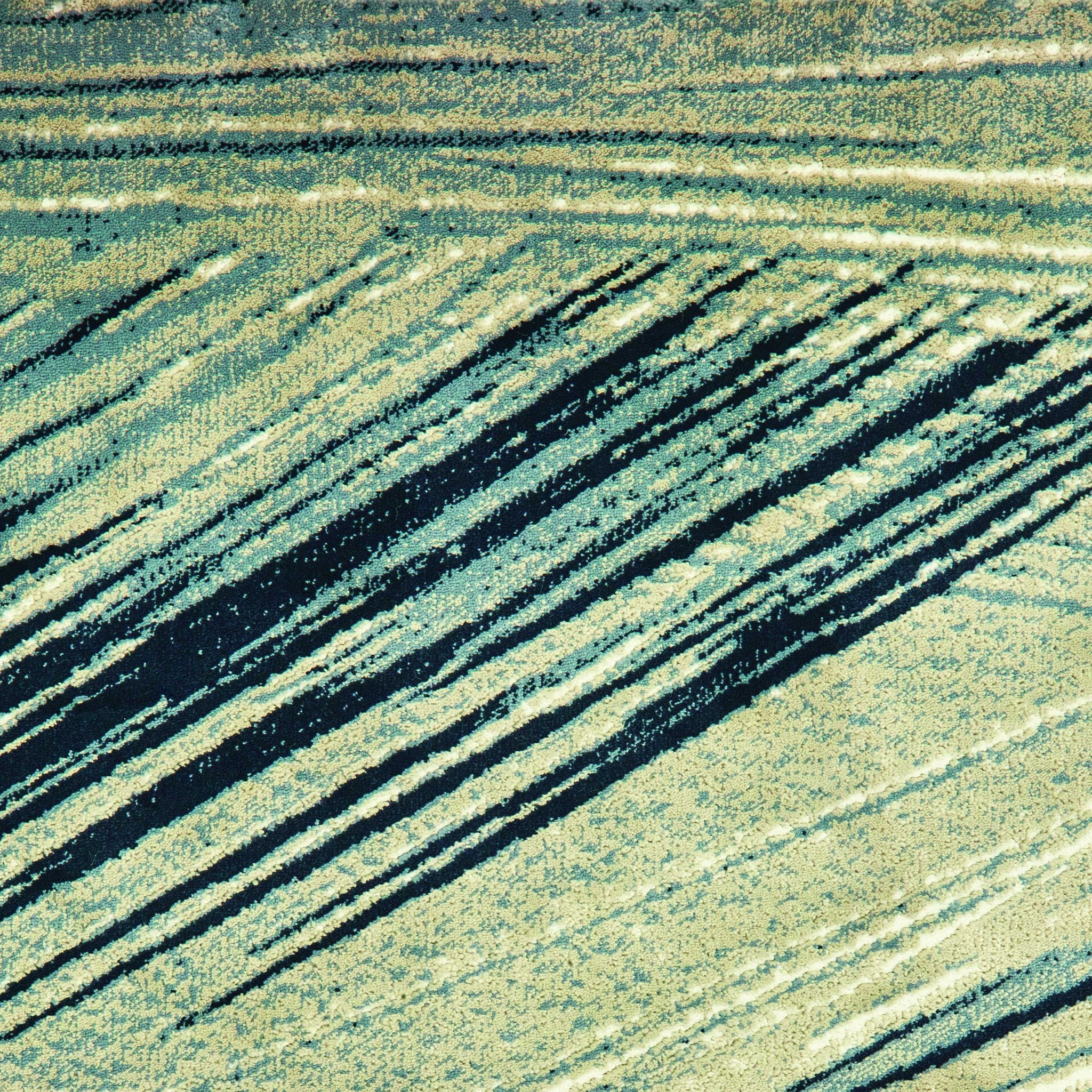 22" x 36" Blueberry Polyester / Olefin Accent Rug