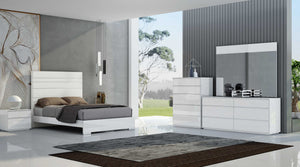 60" X 80" X 54" White Stainless Steel Queen Bed