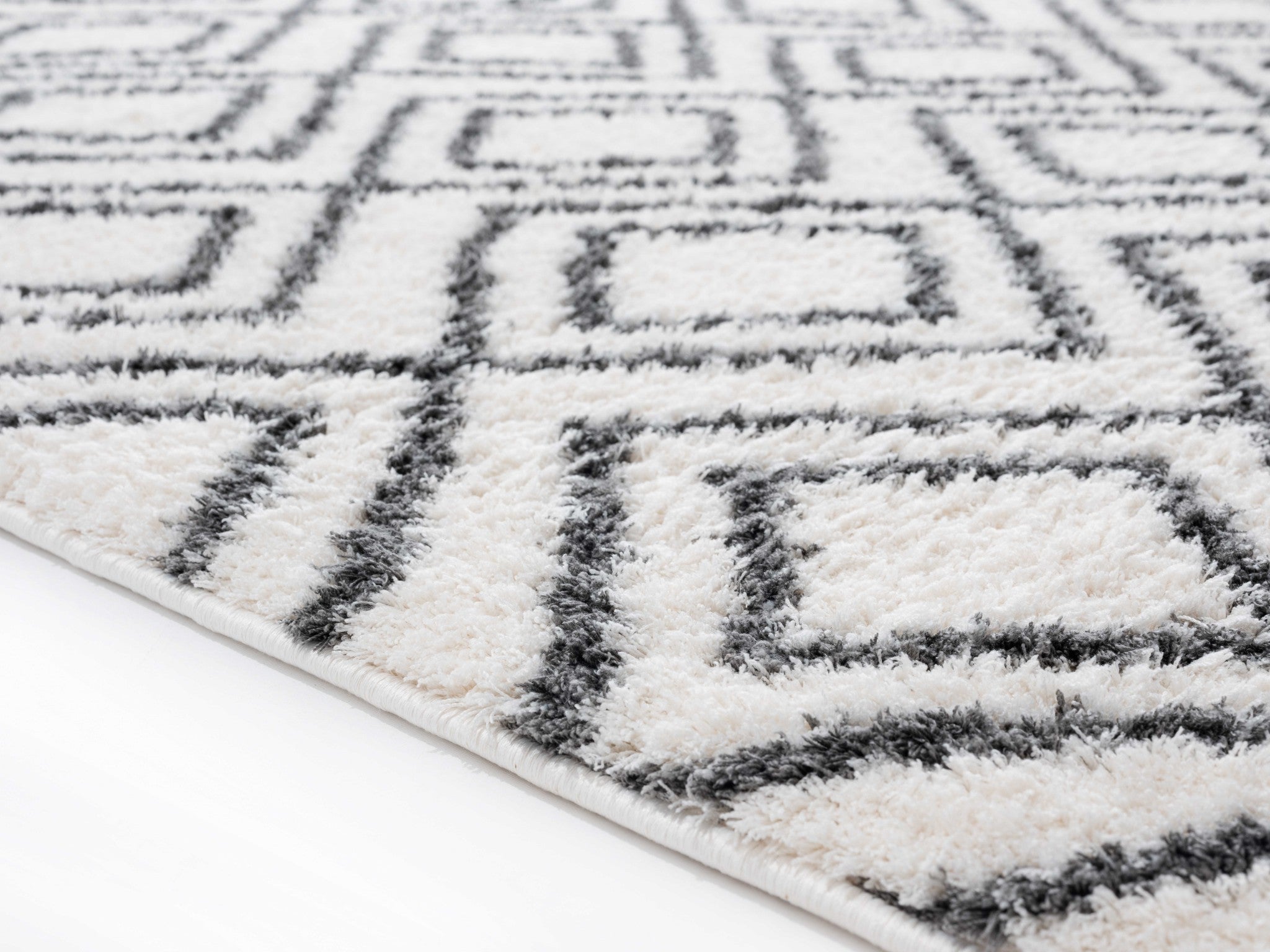 94" x 126" White Microfiber Polyester Oversize Rug