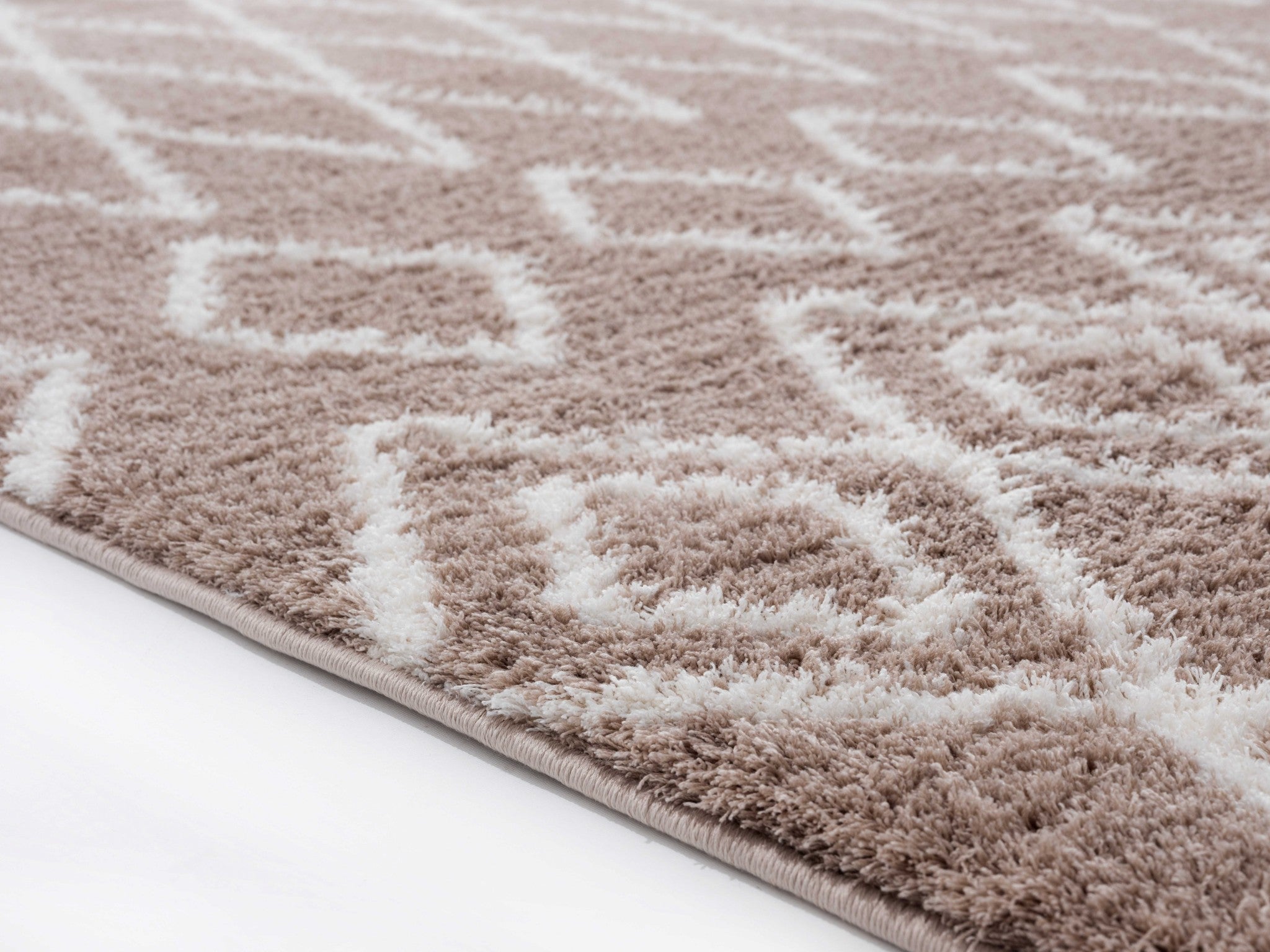 39" x 59" Beige Microfiber Polyester Mat Rug