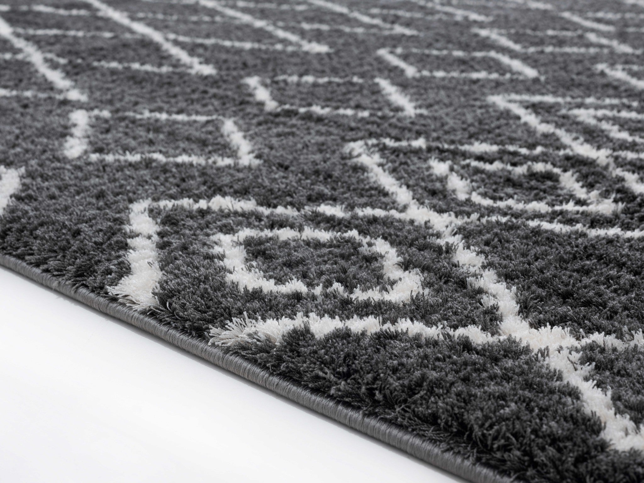 94" x 126" Smoke Microfiber Polyester Oversize Rug