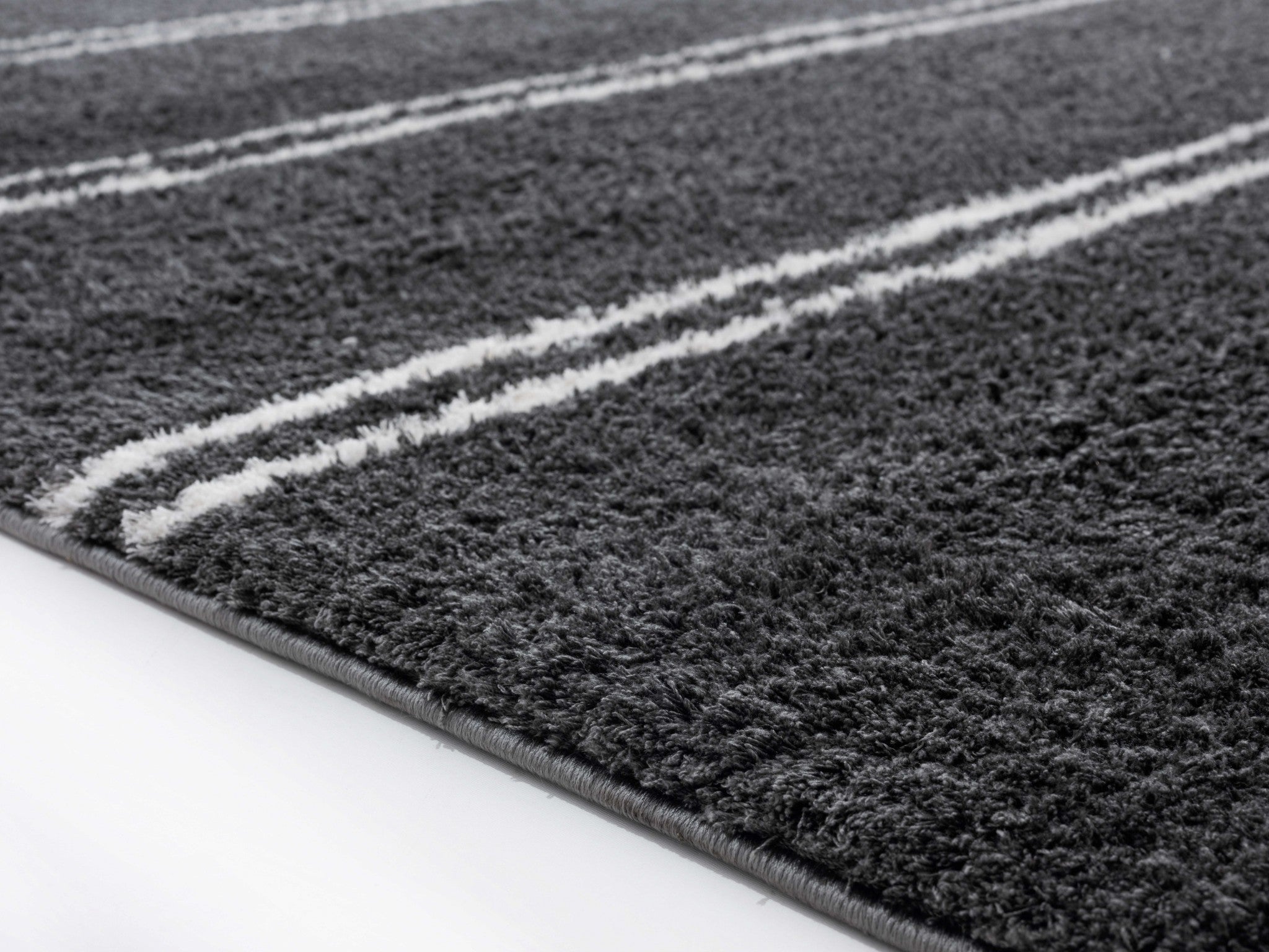 94" x 94" Smoke Microfiber Polyester Round Rug