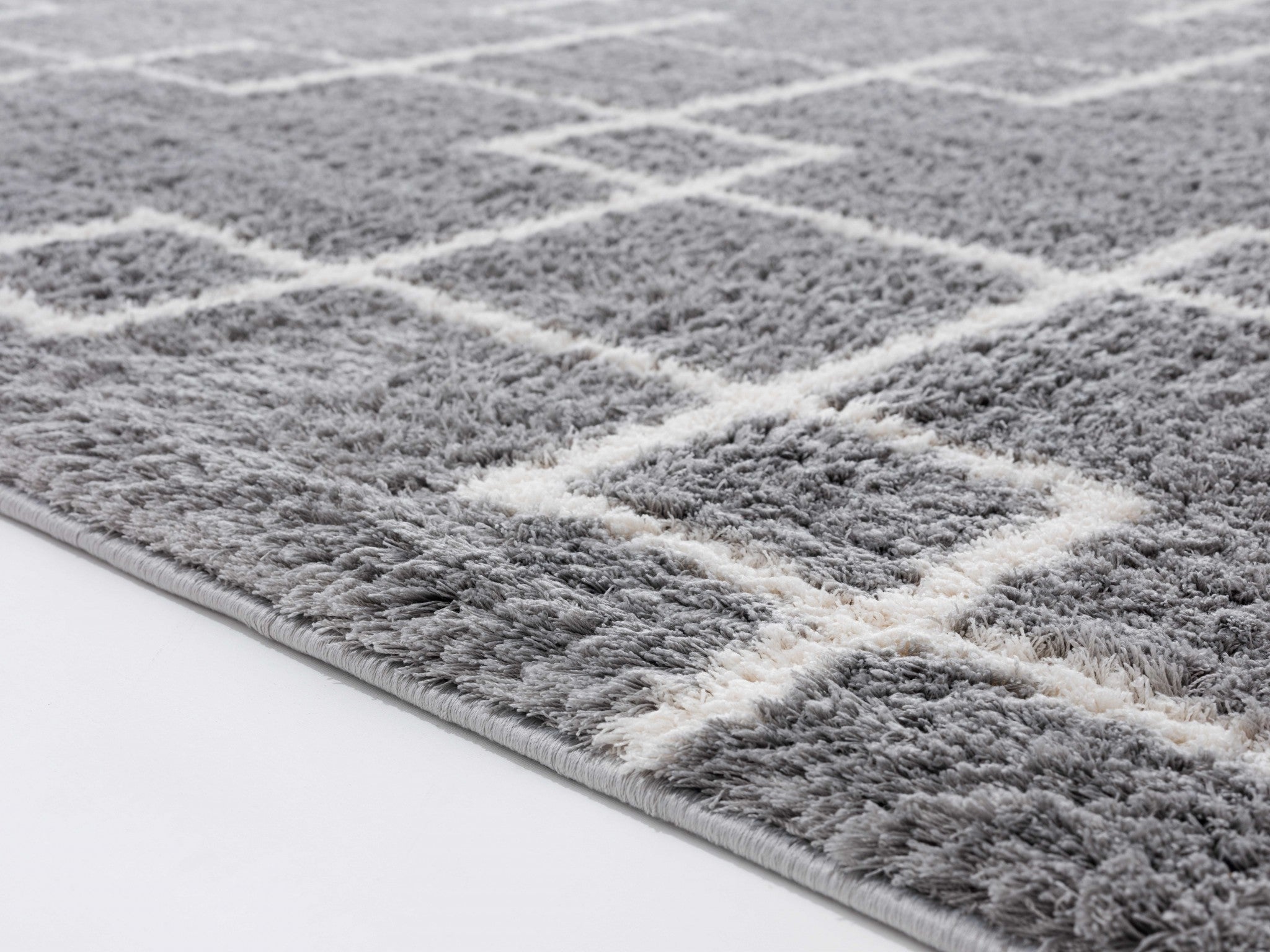 94" x 94" Grey Microfiber Polyester Round Rug