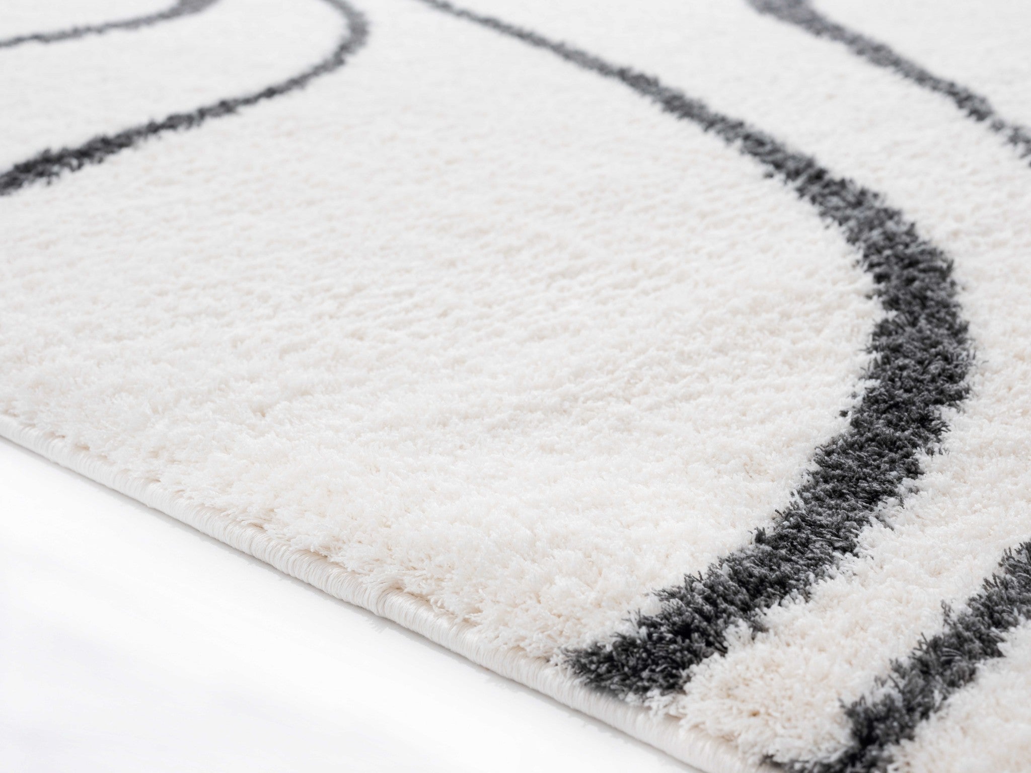 94" x 126" Smoke Microfiber Polyester Oversize Rug