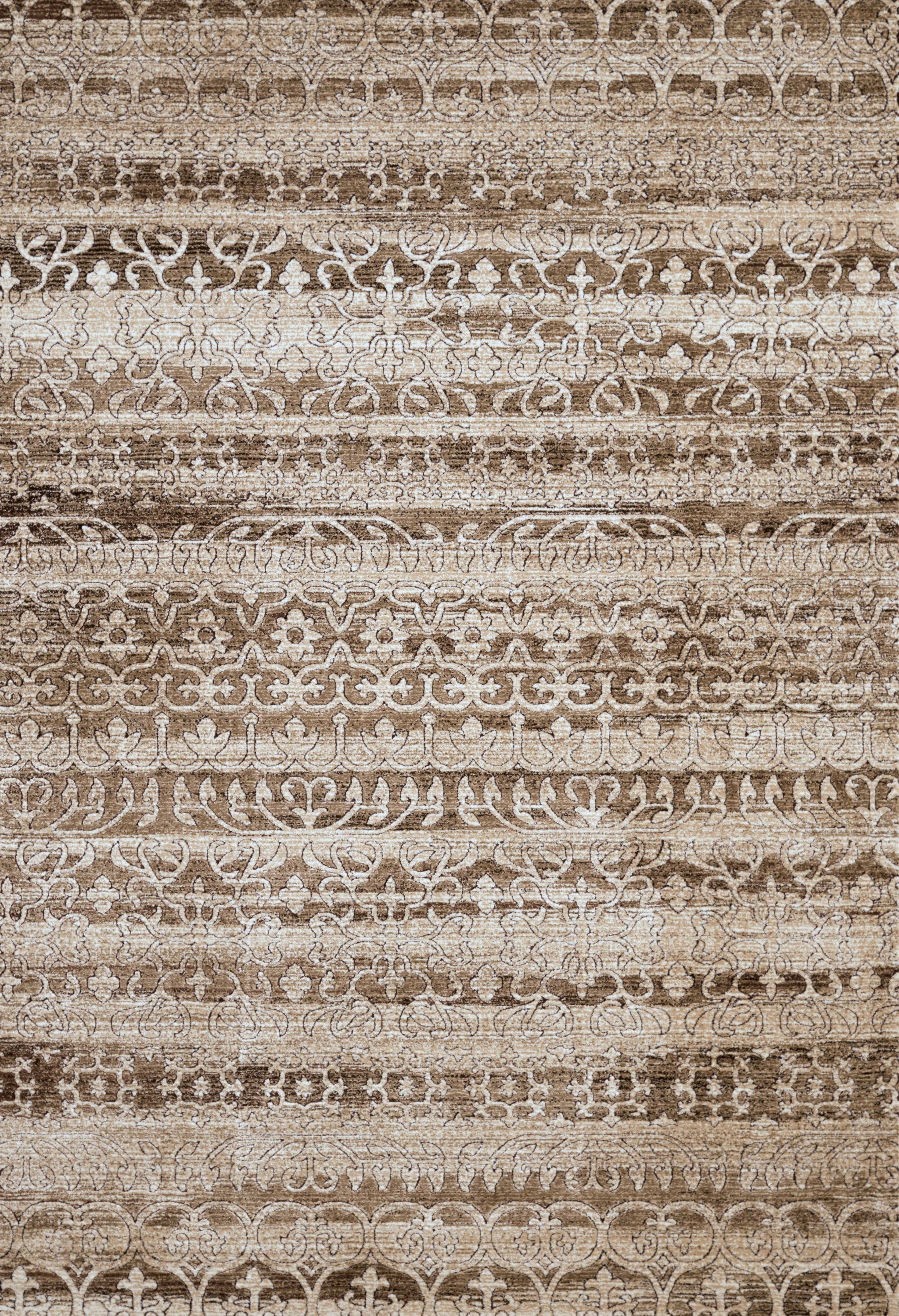 94" x 126" Beige Polypropylene / Polyester Oversize Rug