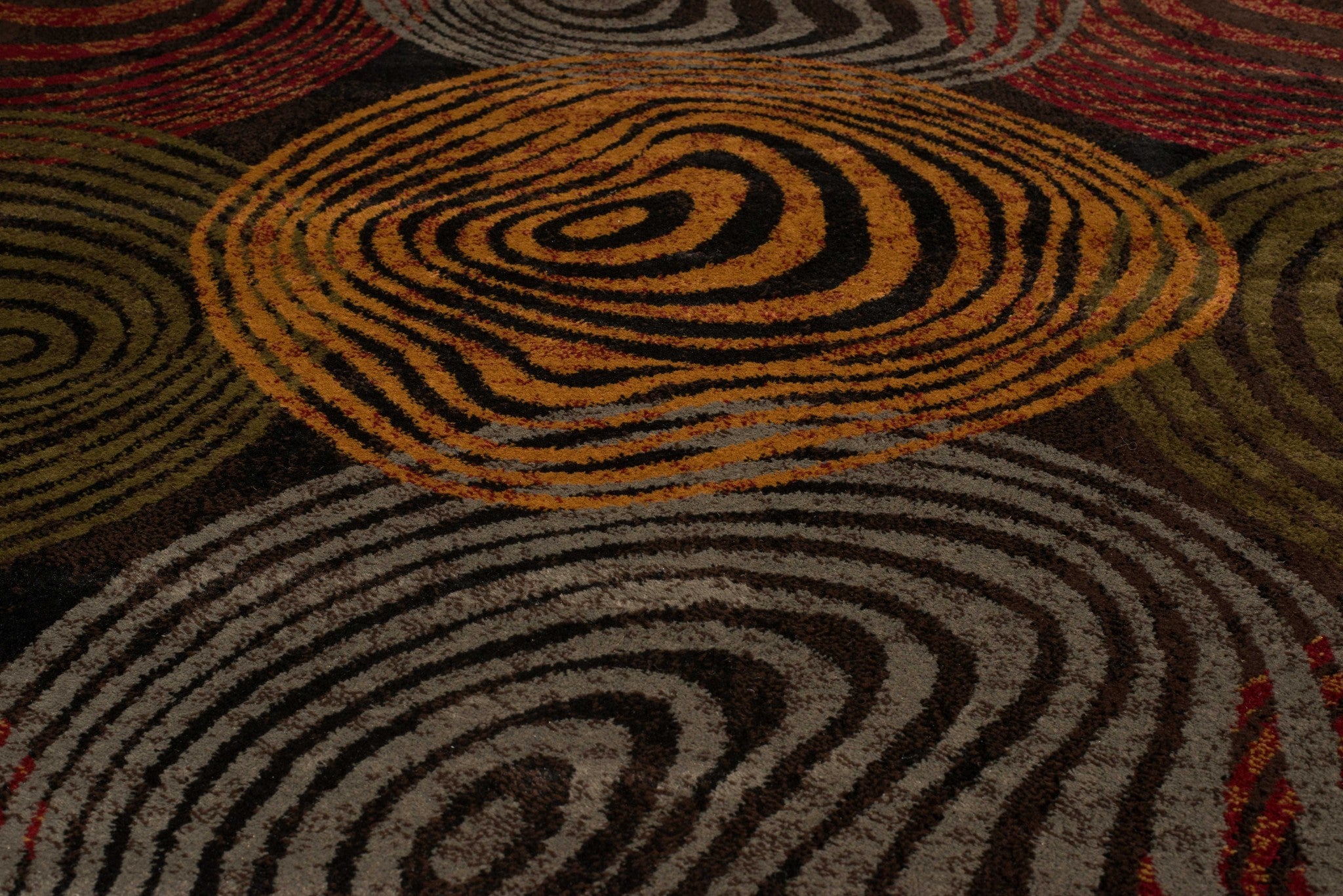 94" x 126" Multicolor Polypropylene Oversize Rug