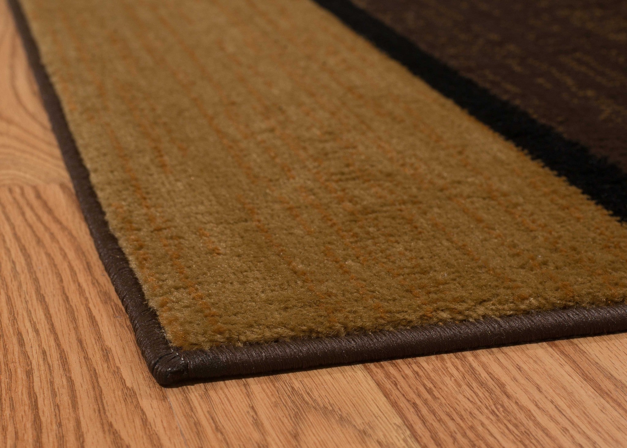 22" x 26" Multicolor Polypropylene Accent Rug