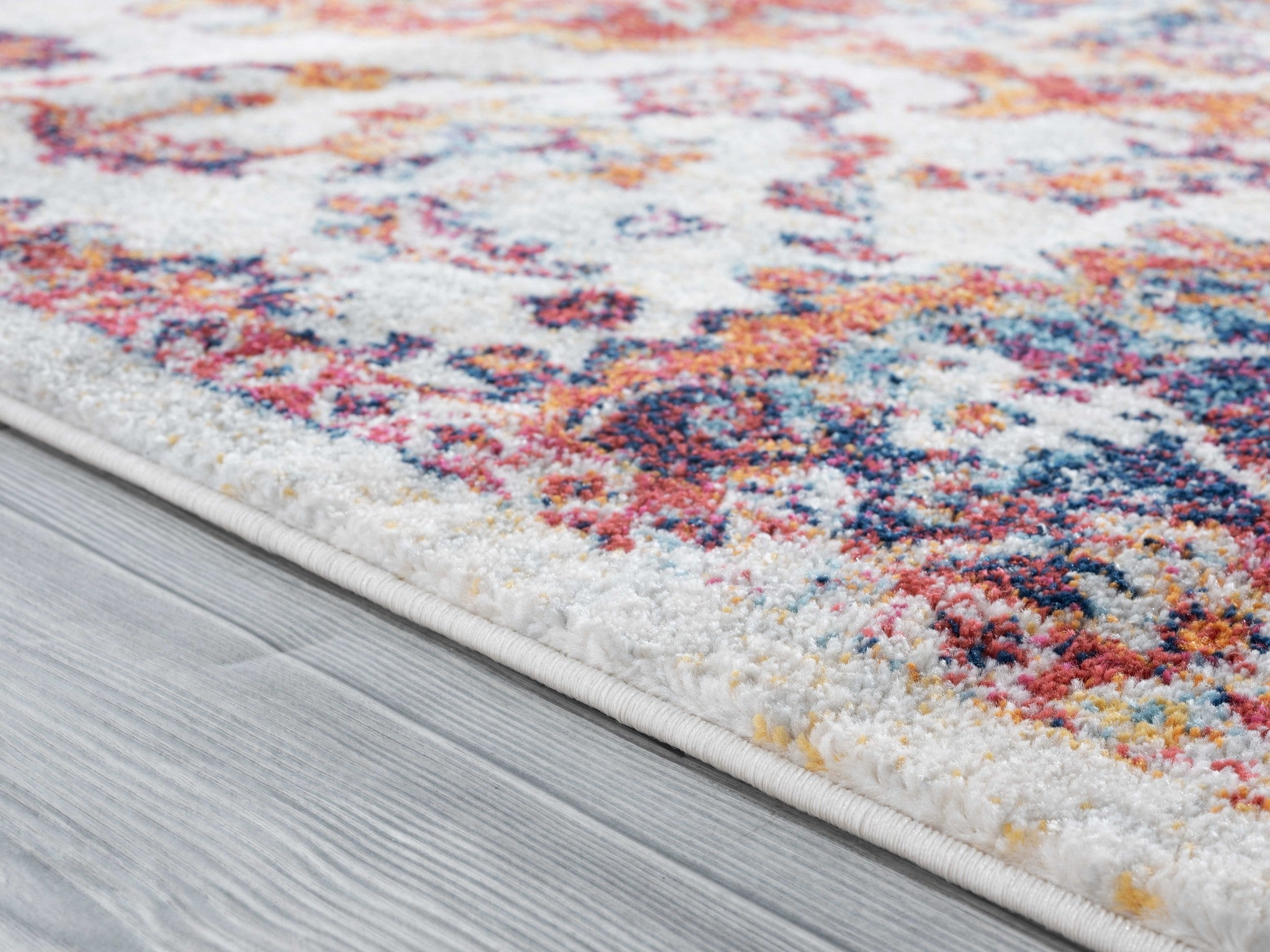 94" x 94" Cream Olefin Round Rug