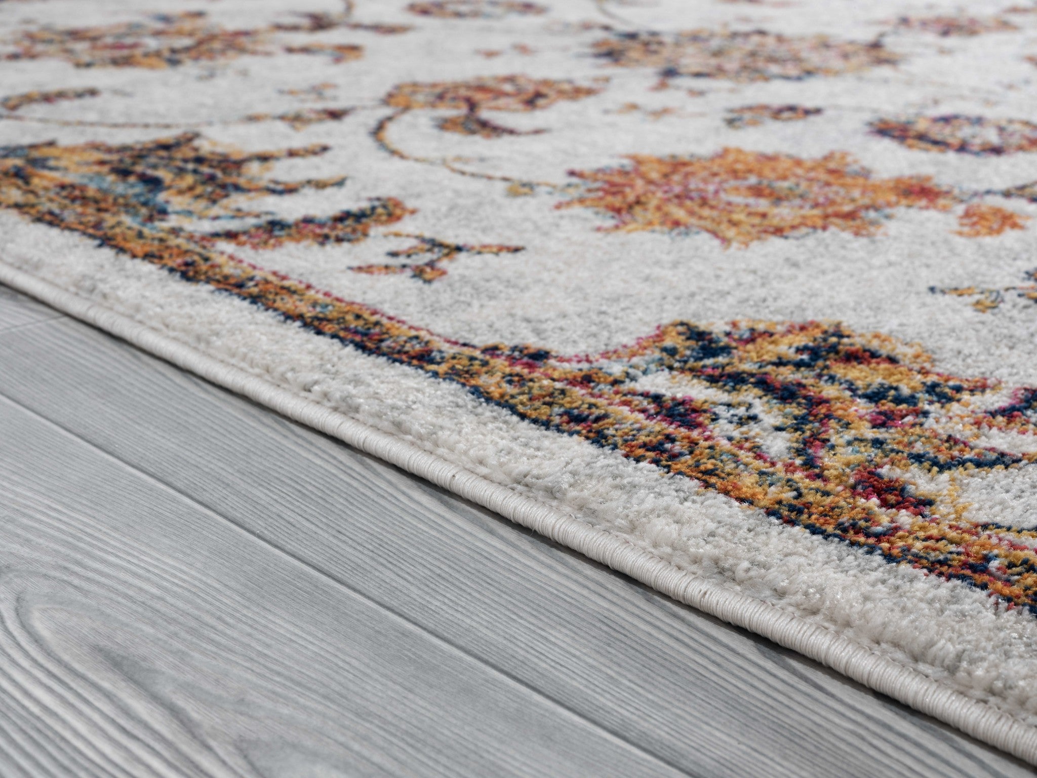 94" x 94" Cream Olefin Round Rug