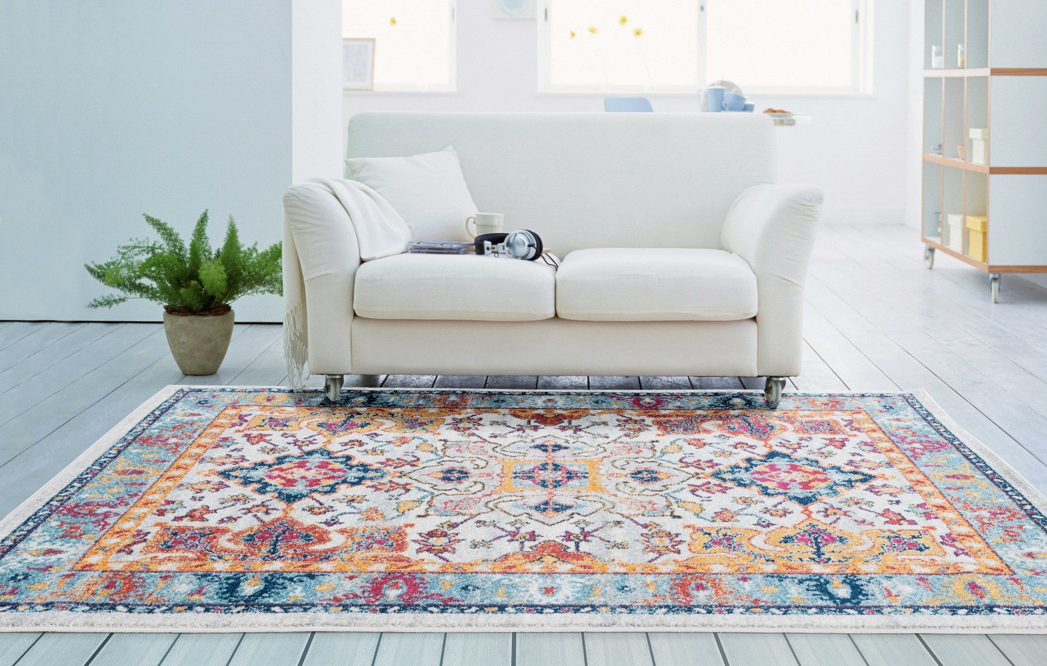 94" x 94" Blue Olefin Round Rug