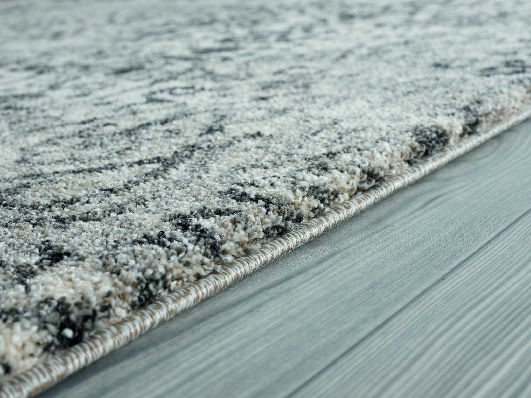 94" x 126" Cream Polypropylene Oversize Rug