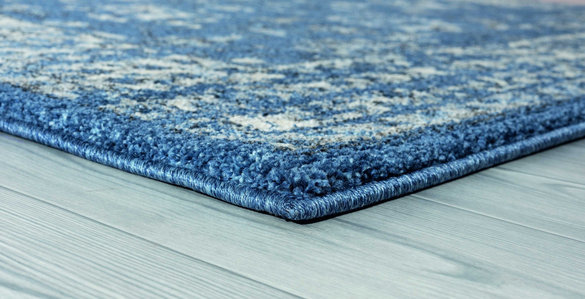 94" x 126" Midnight Blue Polypropylene Oversize Rug
