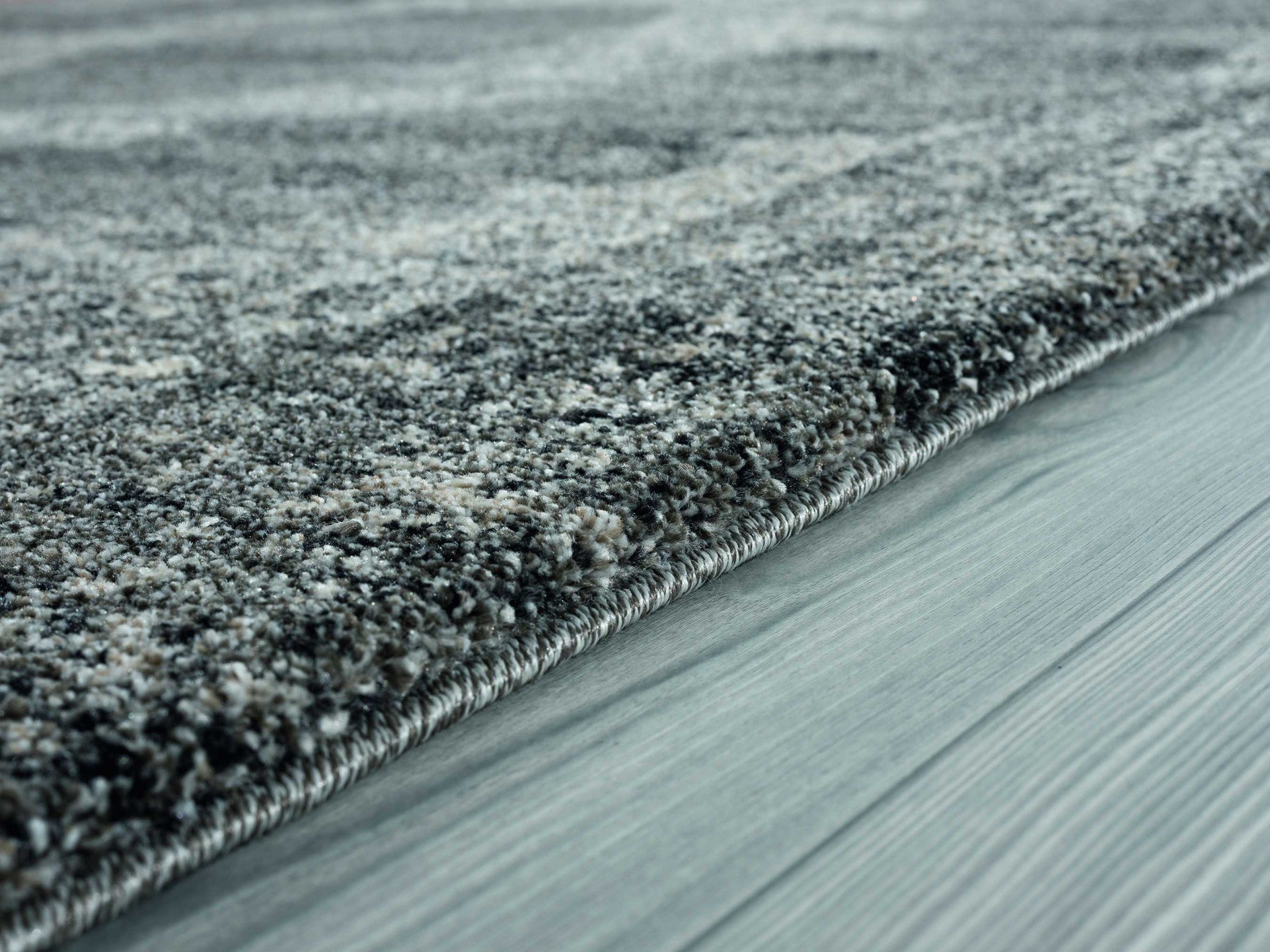 22" x 36" Grey Polypropylene Accent Rug