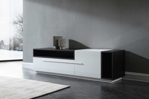 67" X 17" X 18.5" White Veneer TV Unit