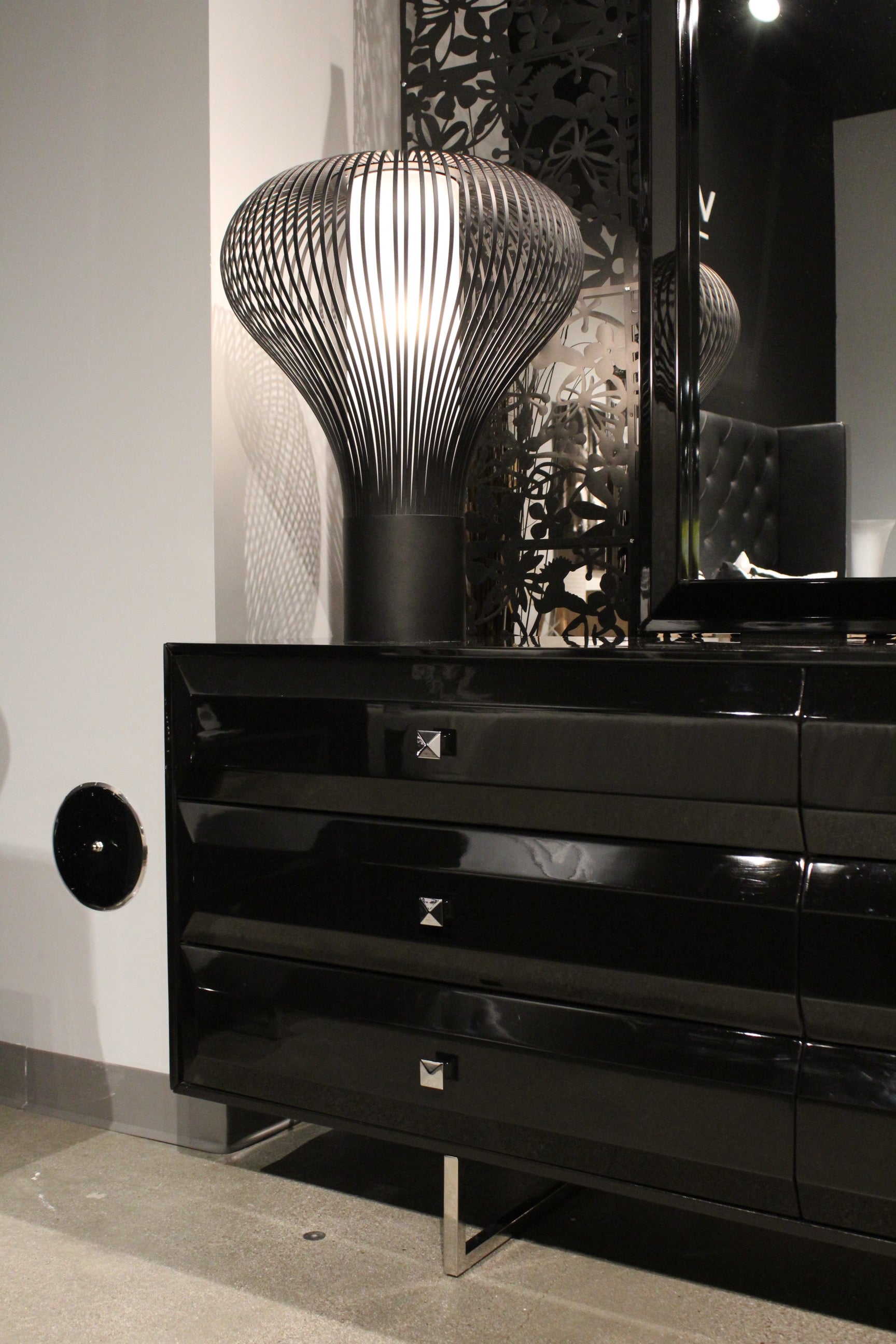 18.5" X 18.5" X 25" Black Carbon Steel Table Lamp