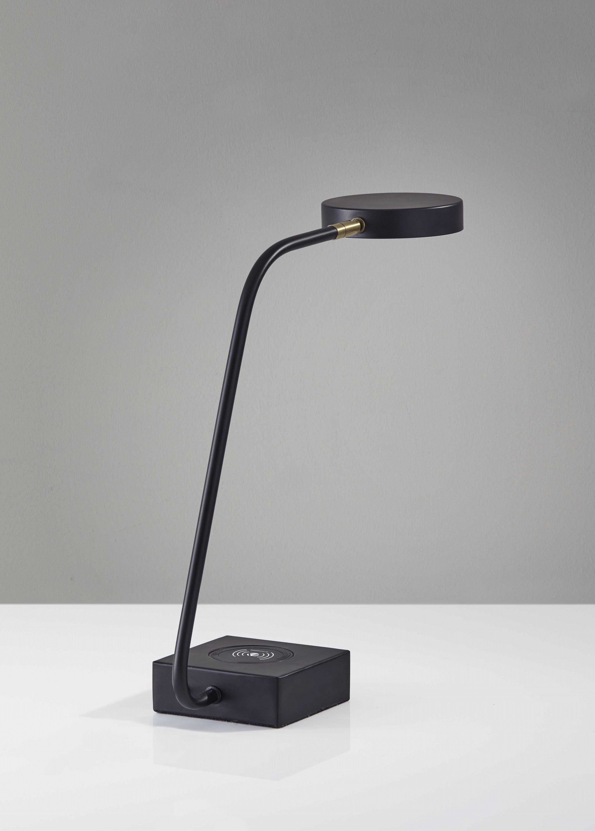 4.75" X 15.5" X 15.5"-19" Black Metl LED Desk Lamp
