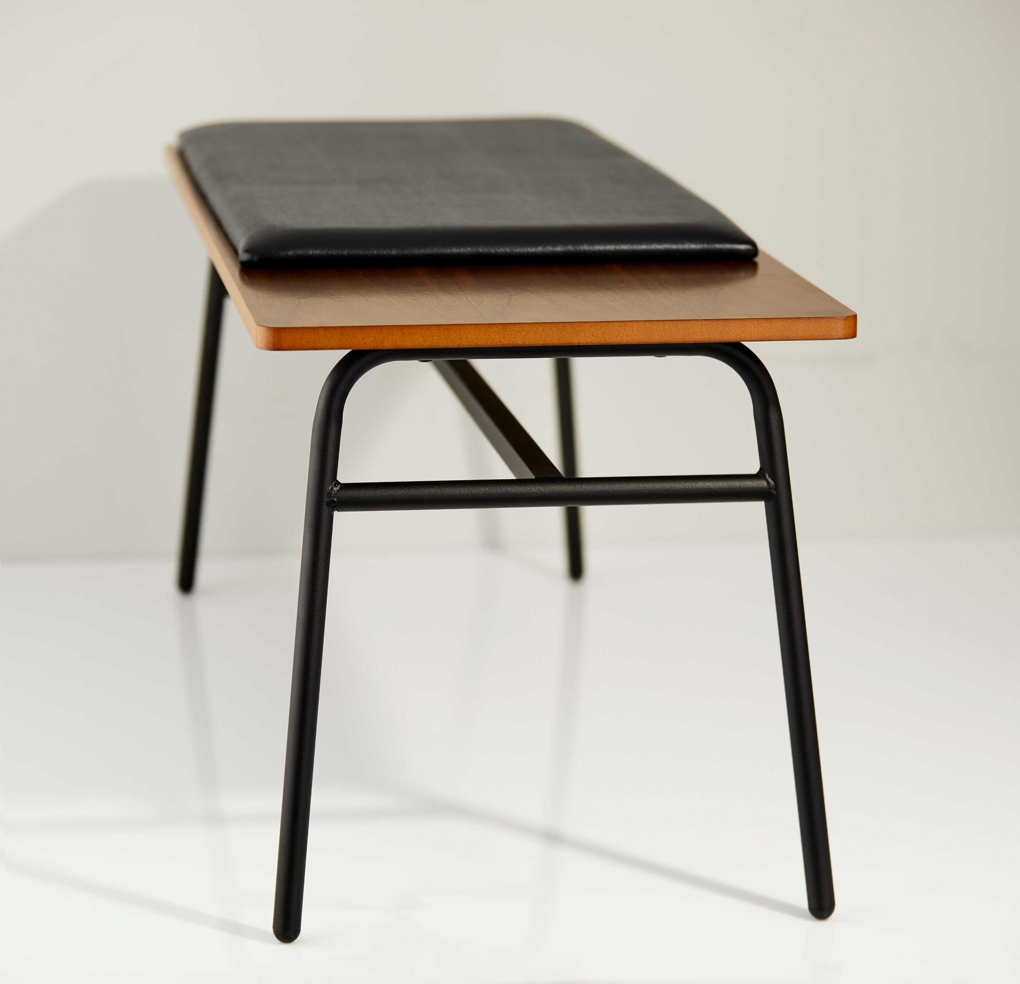 39" X 15.75" X 16.5" Walnut  Bench