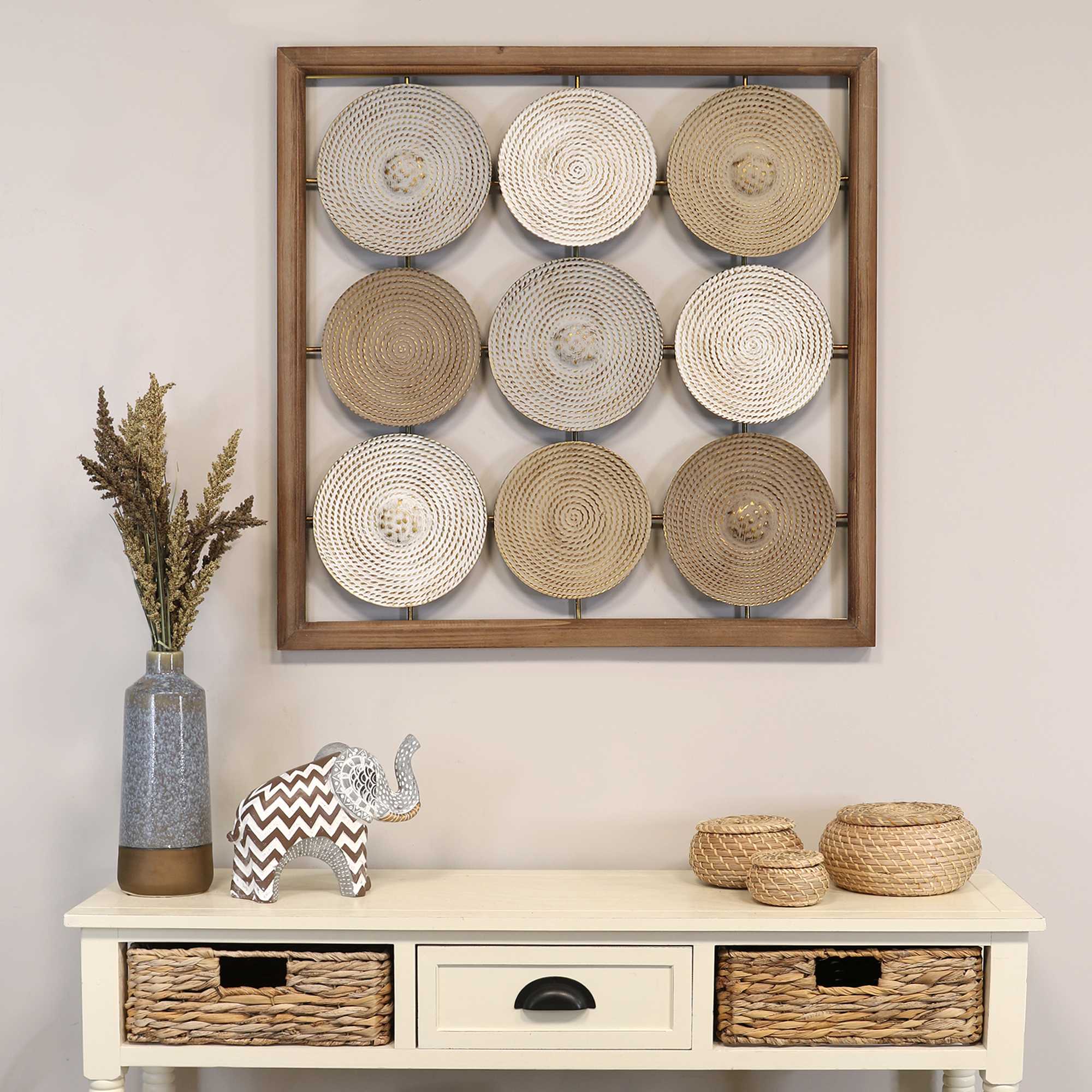 Matte Textured & Wood Framed Plates