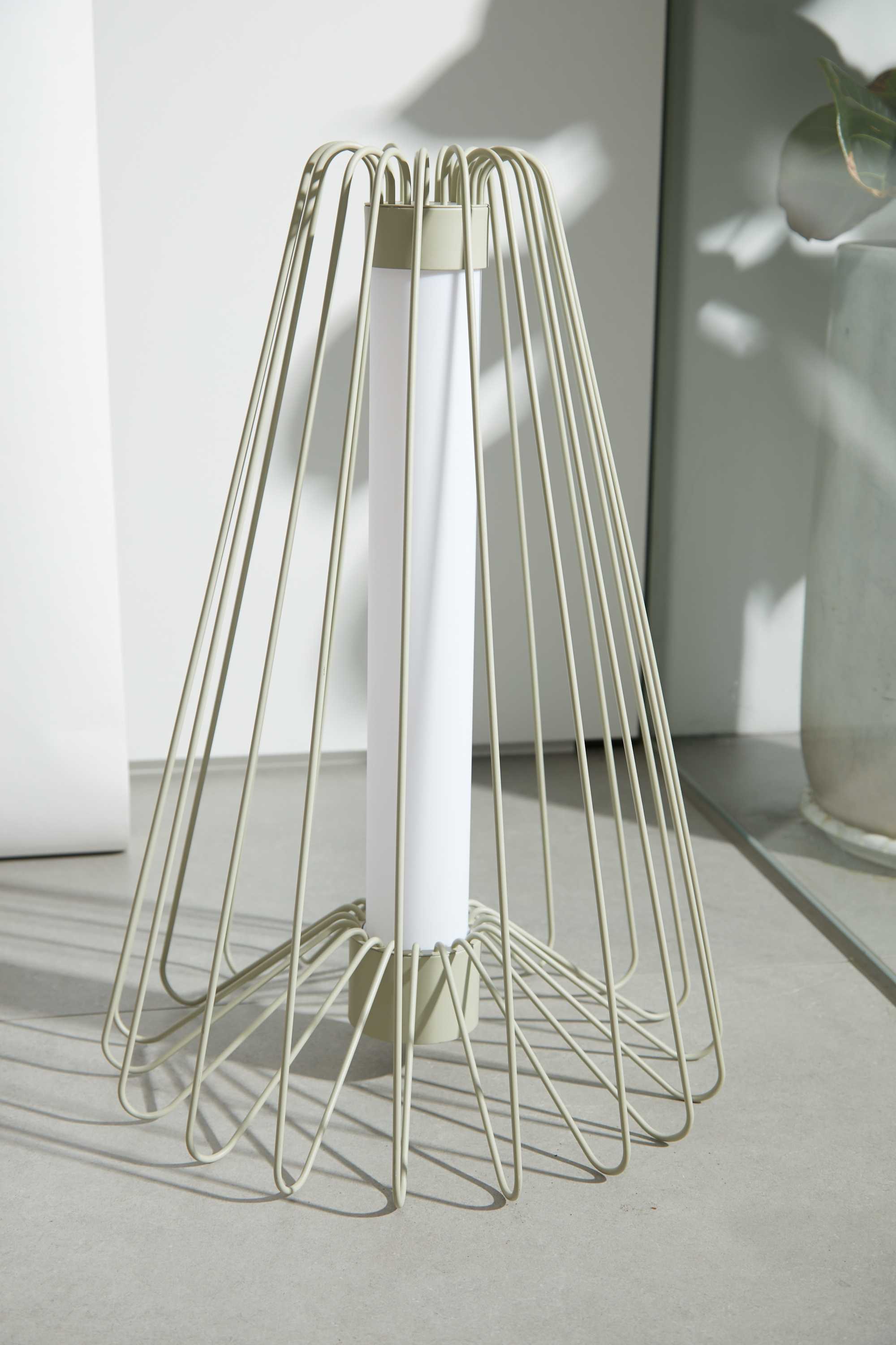 48" x 67" x 48" Green Steel  Floor Lamp
