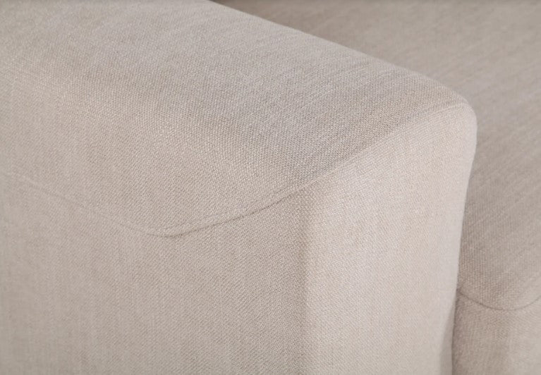 44" X 39" X 35" Beige Polyester Chair