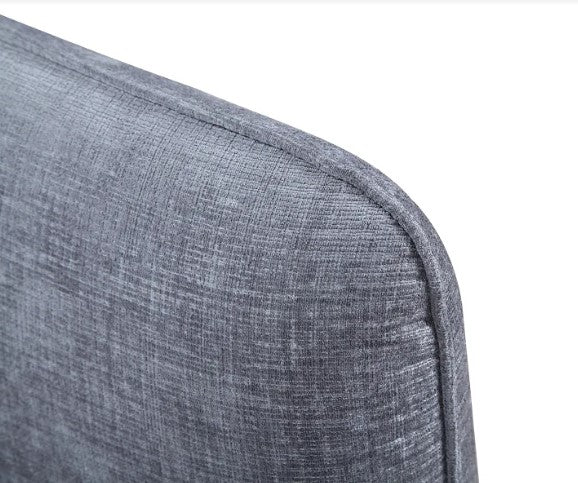 40" X 39" X 34" Gray Polyester Chair