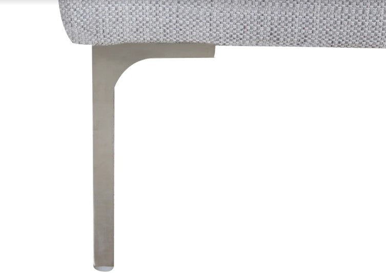 34" X 36" X 34" silver Polyester Chair