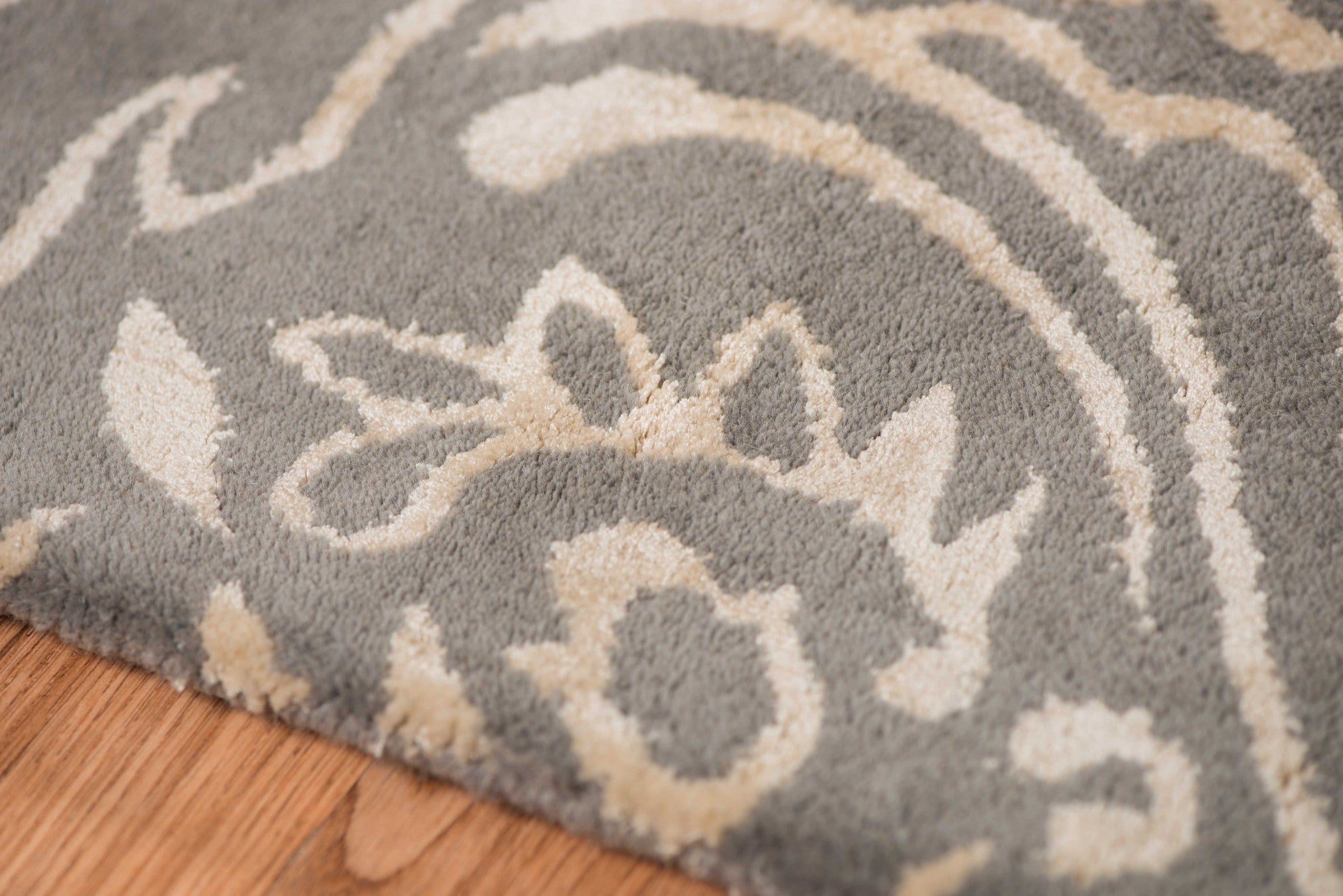 5" X8" X 0.5" Gray  Wool Area Rug