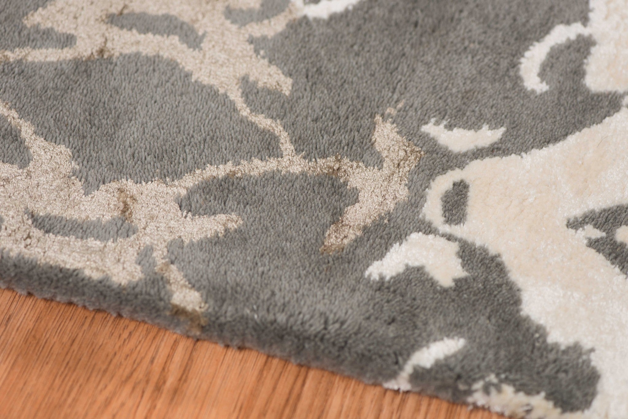 5" X8" X 0.5" Gray  Wool Area Rug